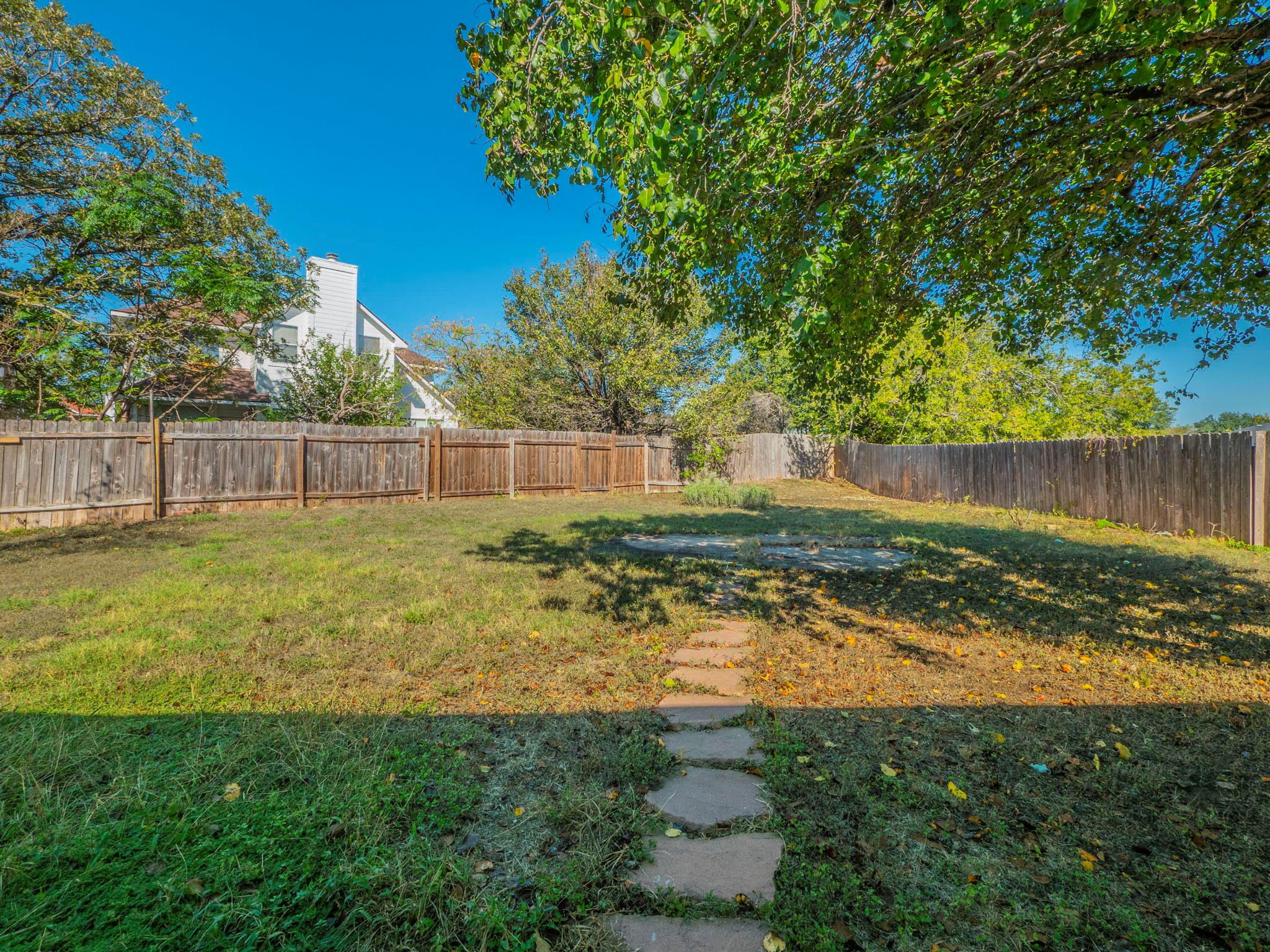 2316 Logan Dr, Round Rock, TX 78664