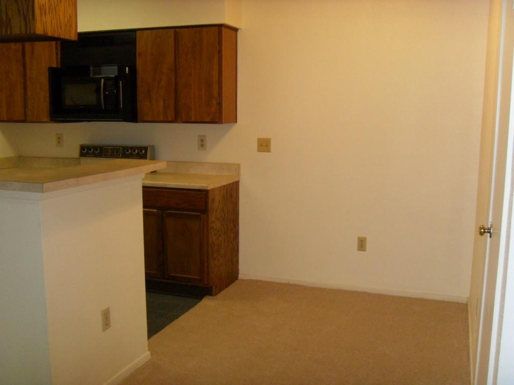 114 E 31st St # 206, Austin, TX 78705