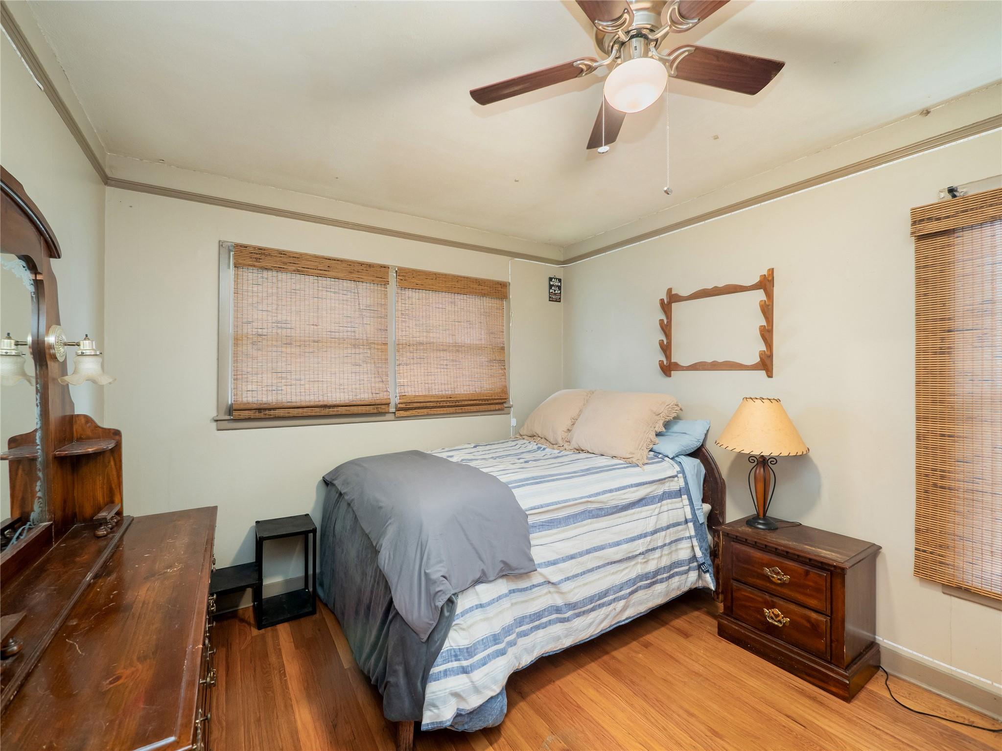 1207 Flag St, Llano, TX 78643