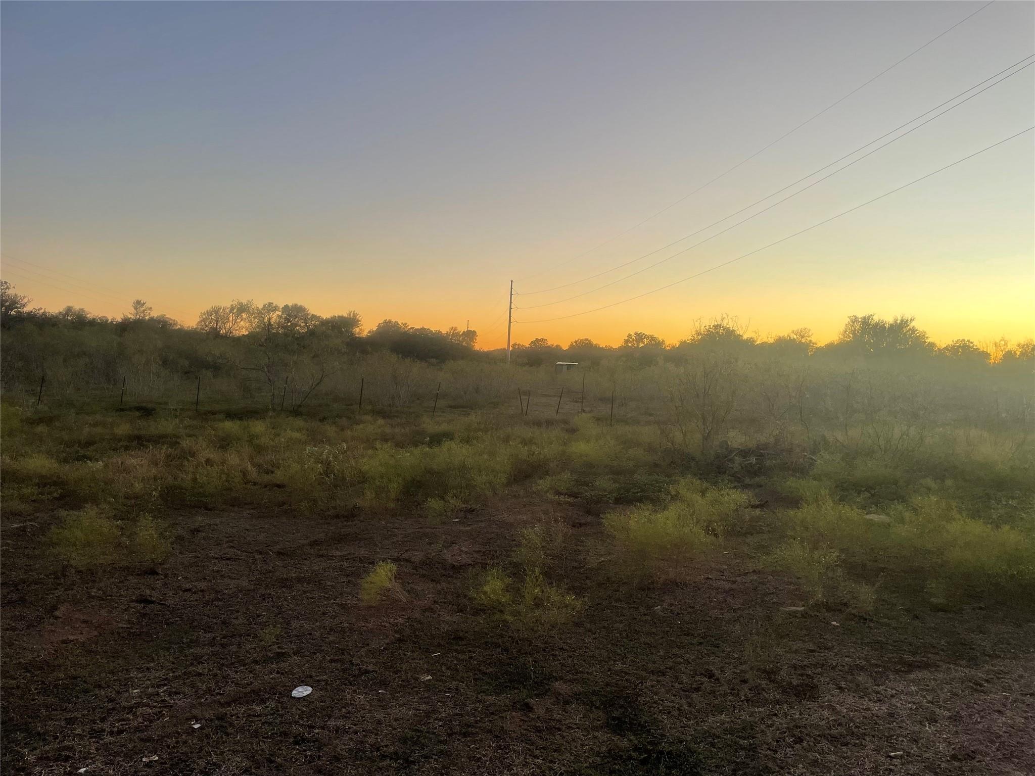 1340 Pettytown Rd, Dale, TX 78616