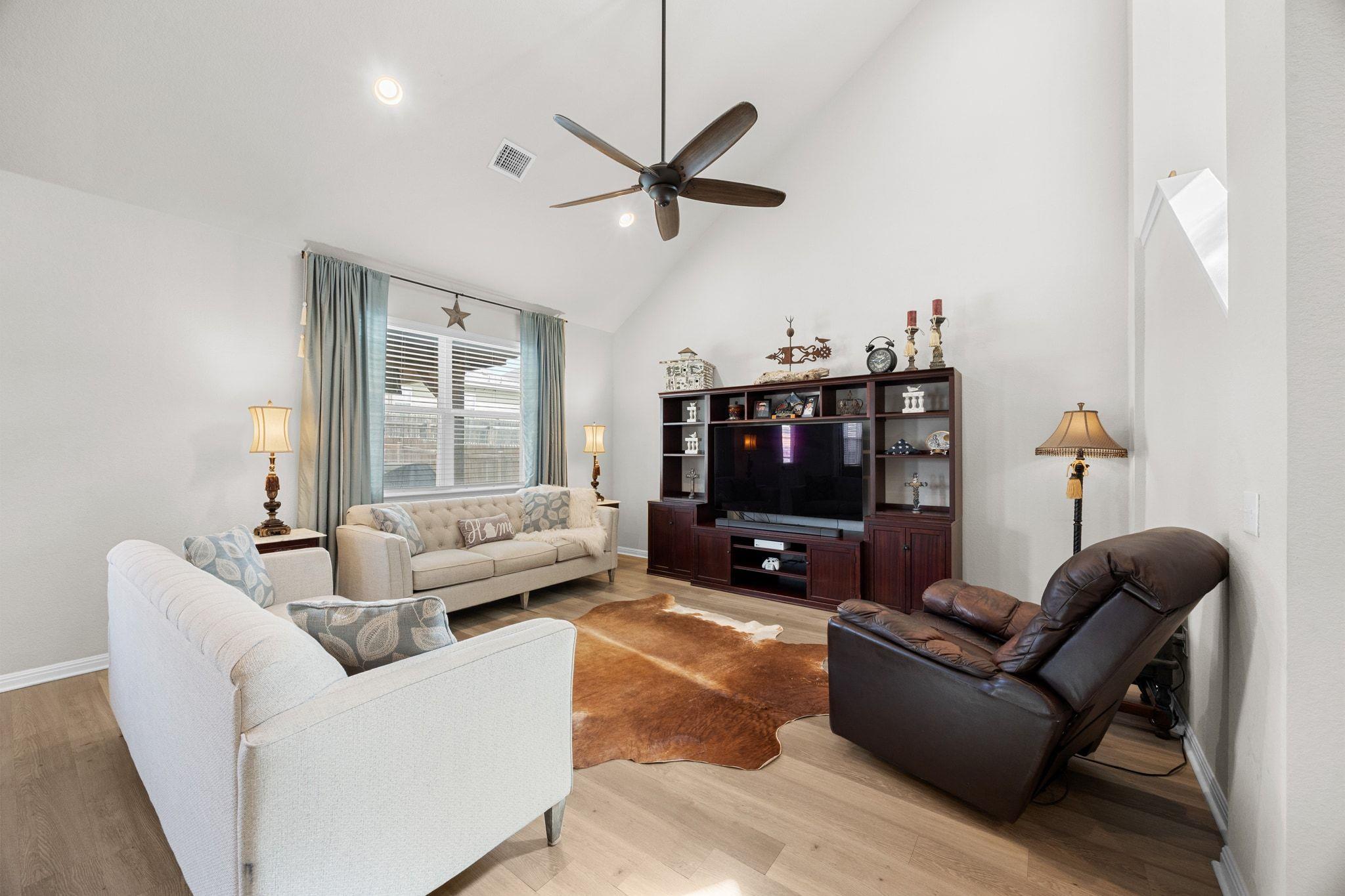 129 Empress Tree Dr, Leander, TX 78641