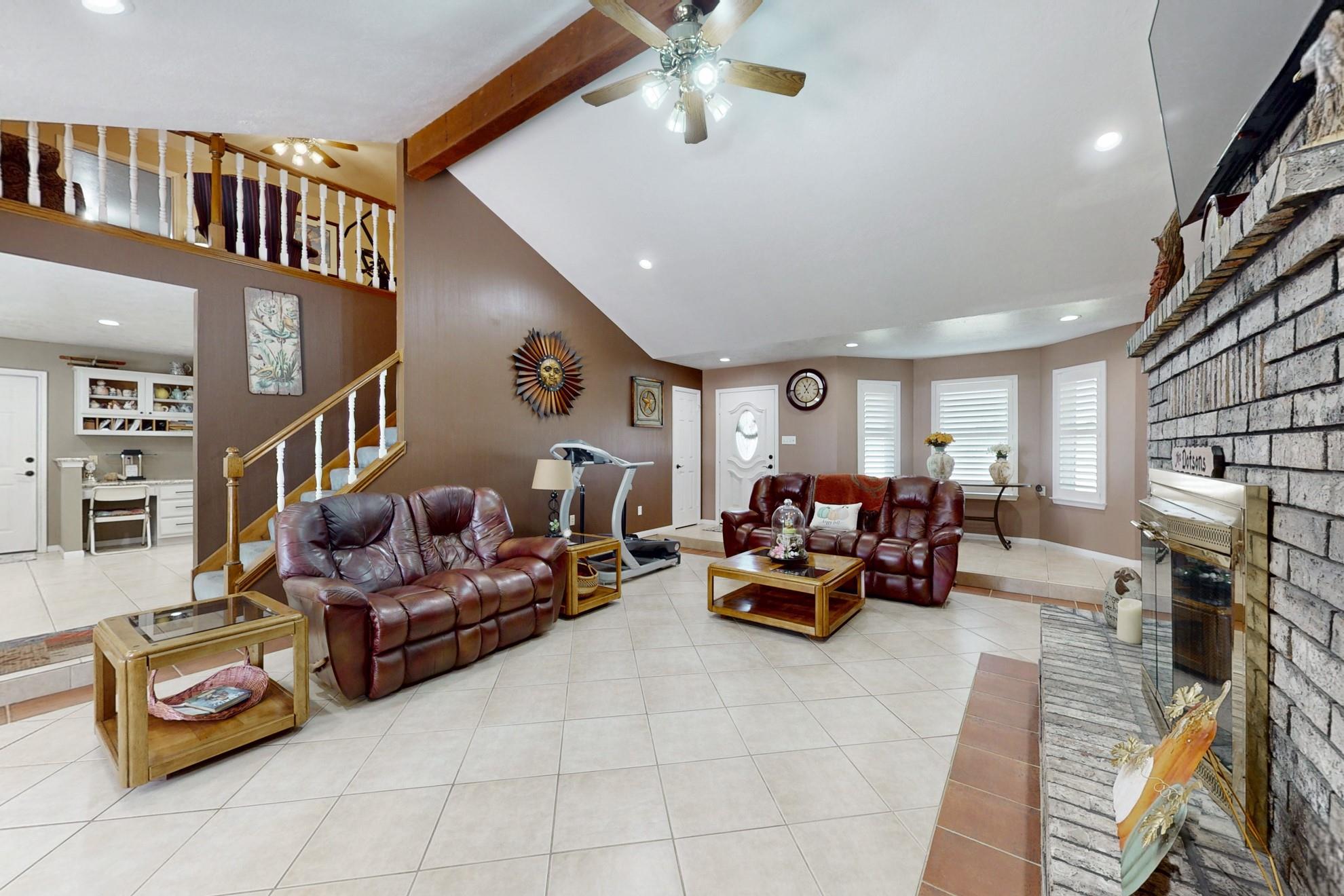 974 State Highway 21 Highway E, Caldwell, TX 77836