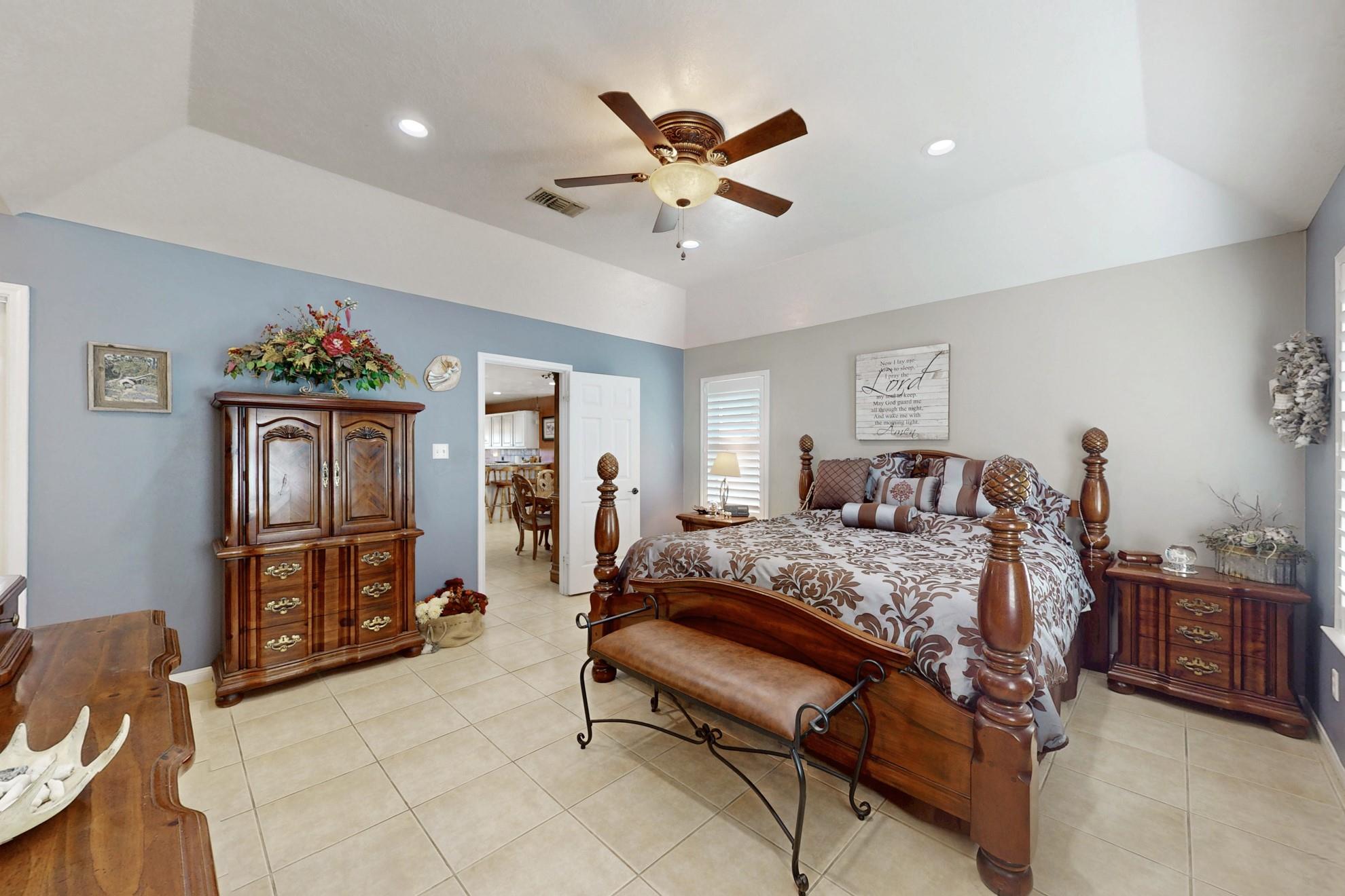 974 State Highway 21 Highway E, Caldwell, TX 77836