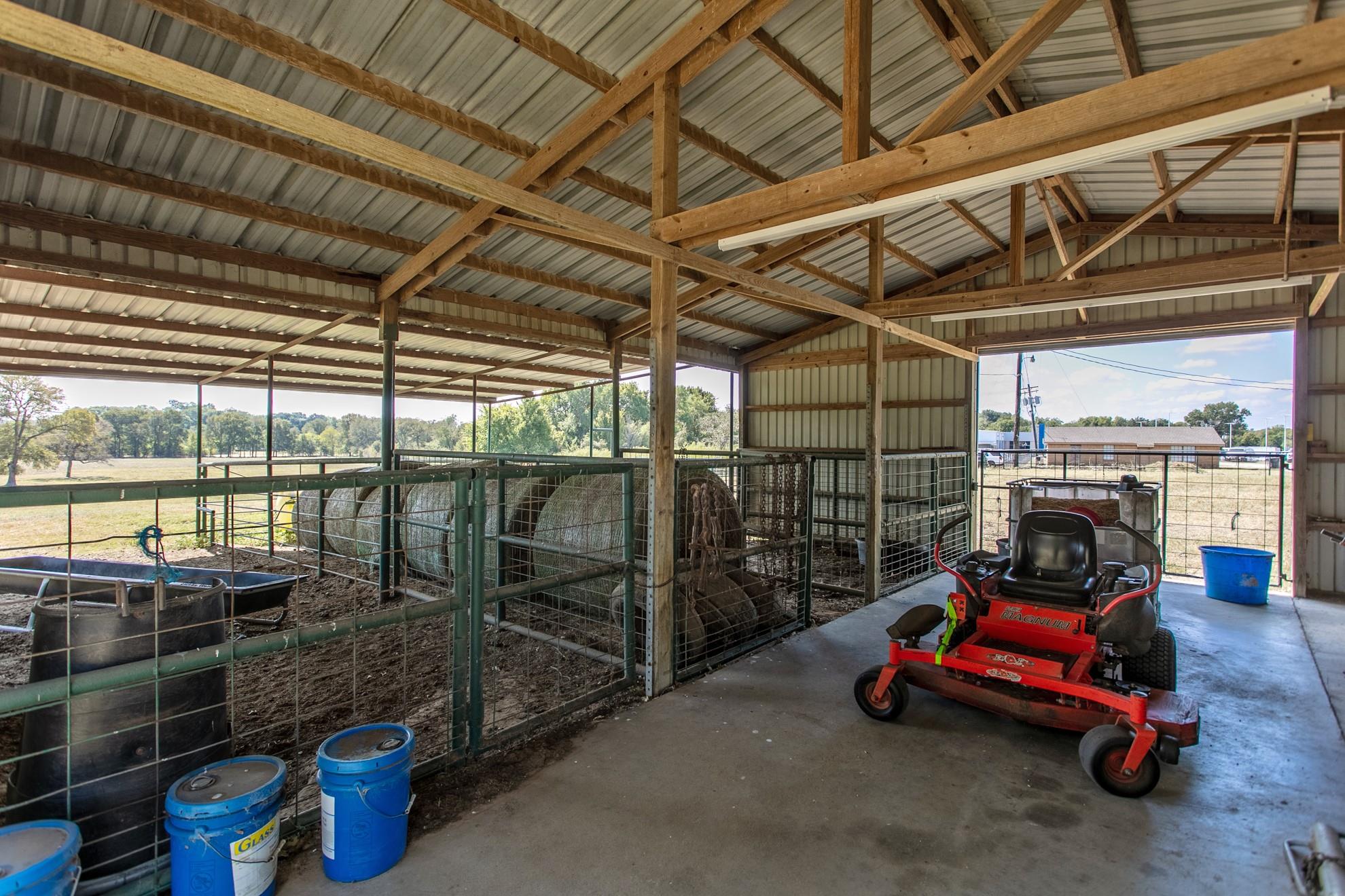 974 State Highway 21 Highway E, Caldwell, TX 77836