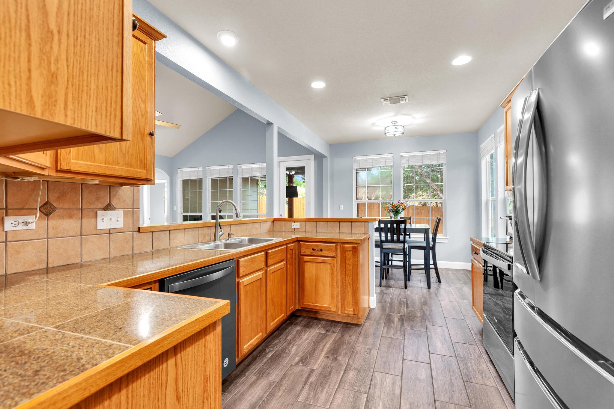 608 Galston Dr, Spicewood, TX 78669