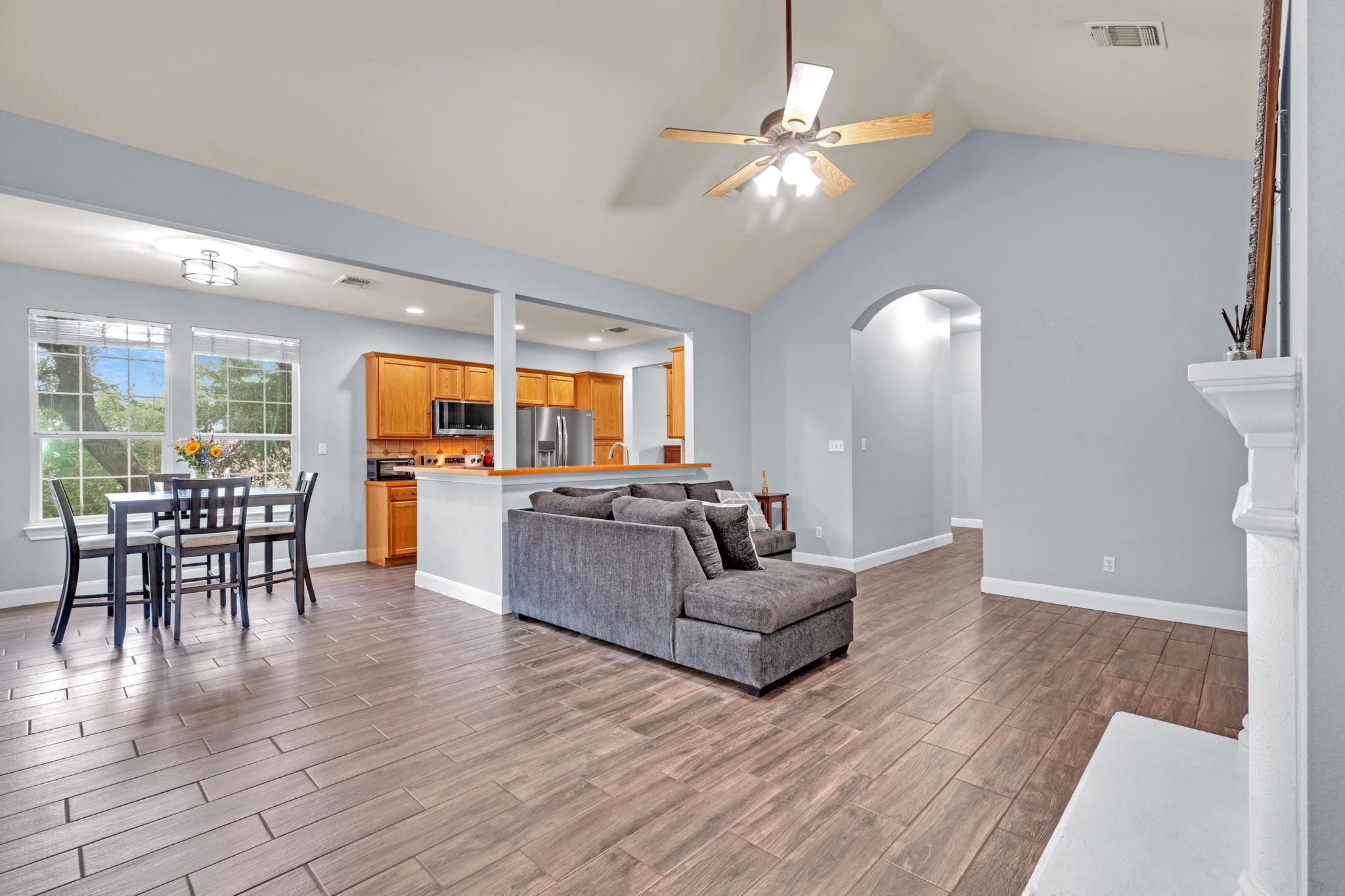 608 Galston Dr, Spicewood, TX 78669