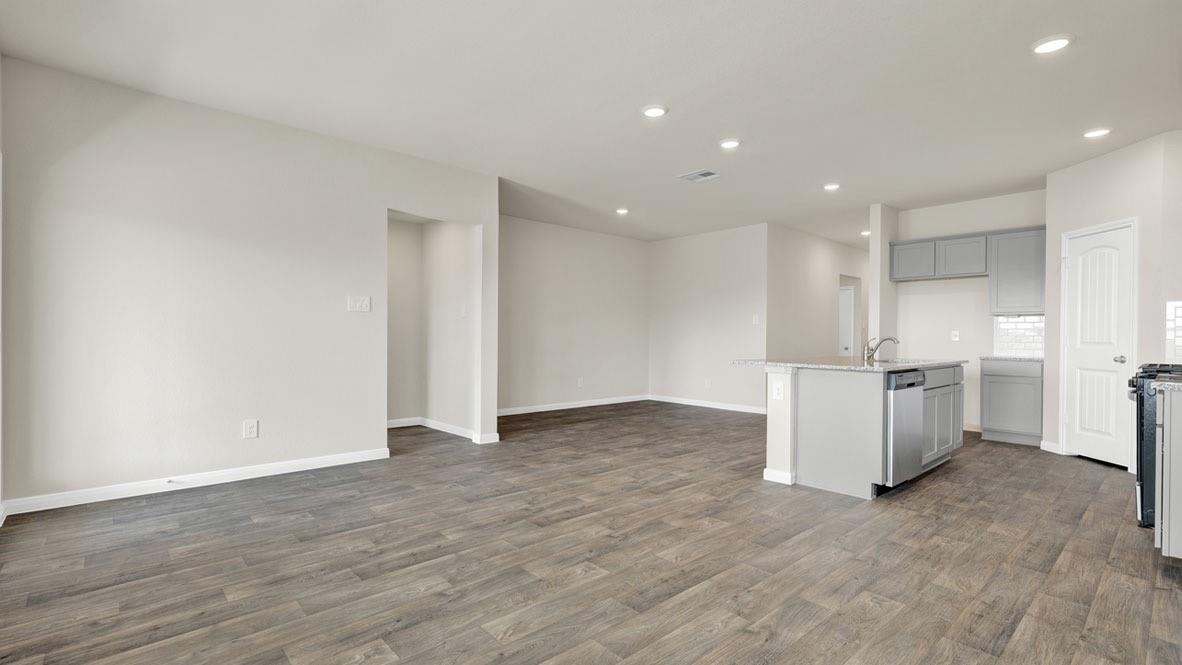 332 St Thomas St, Lockhart, TX 78644