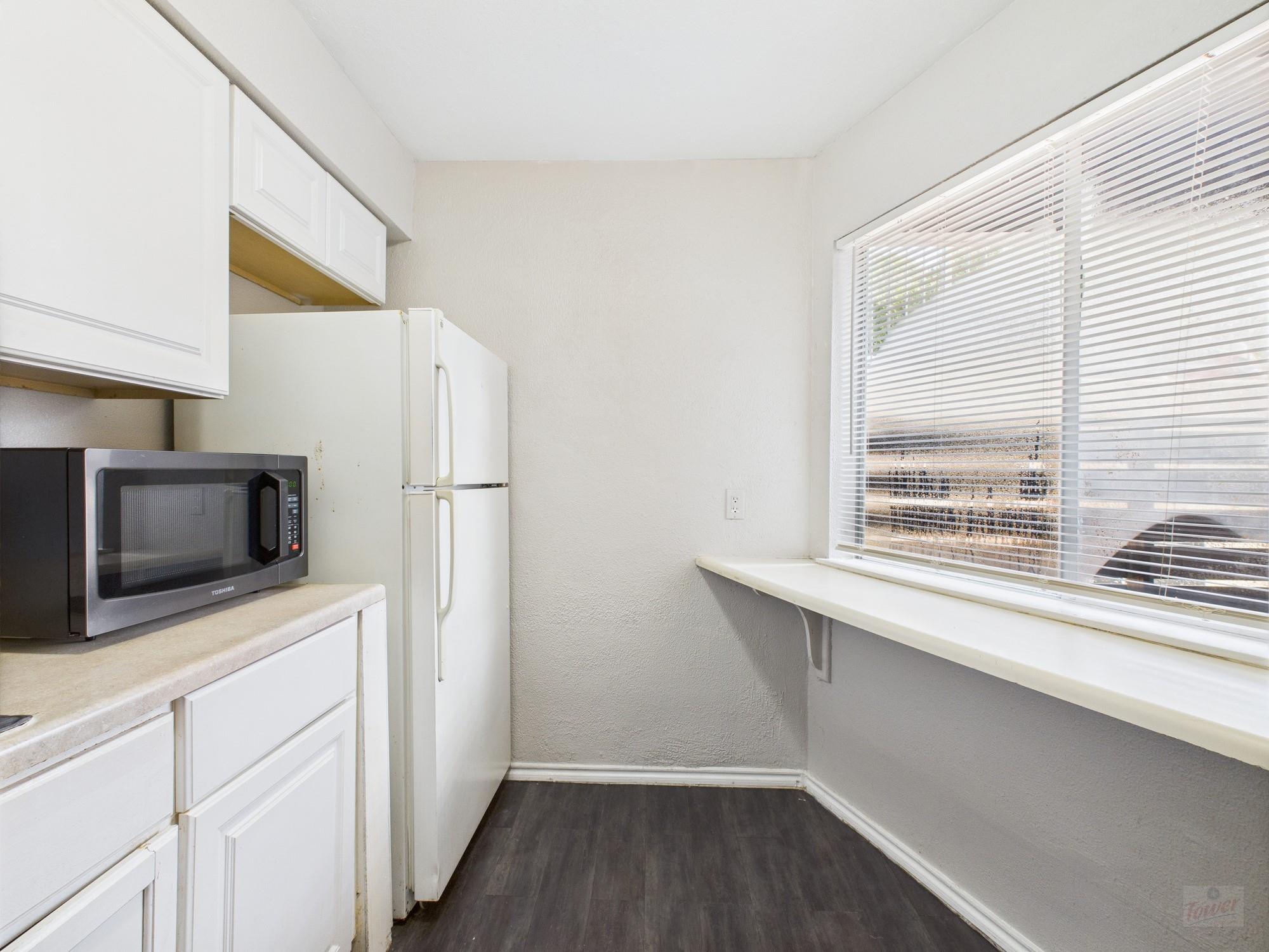 1840 Burton Dr # 141, Austin, TX 78741