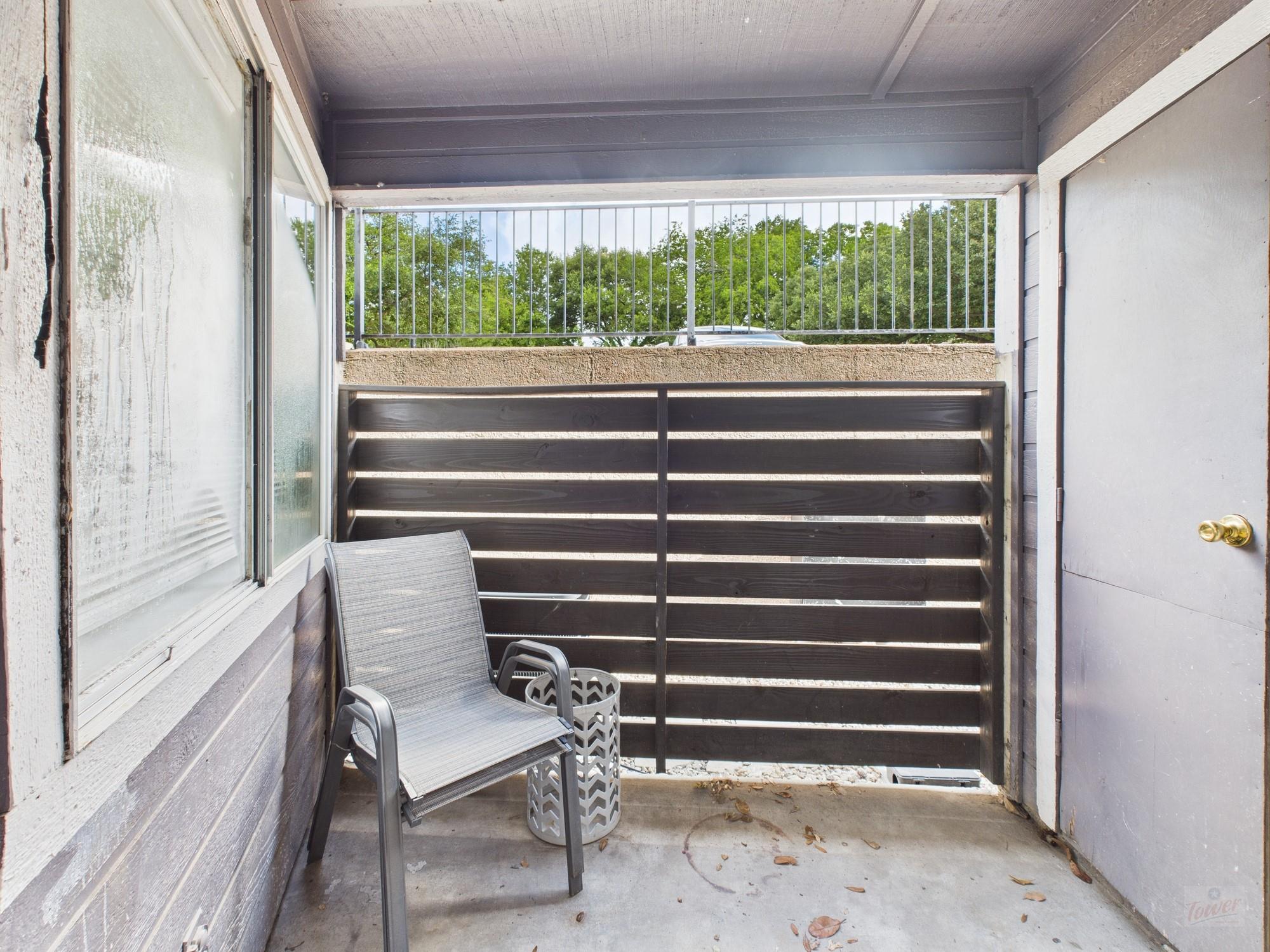 1840 Burton Dr # 141, Austin, TX 78741