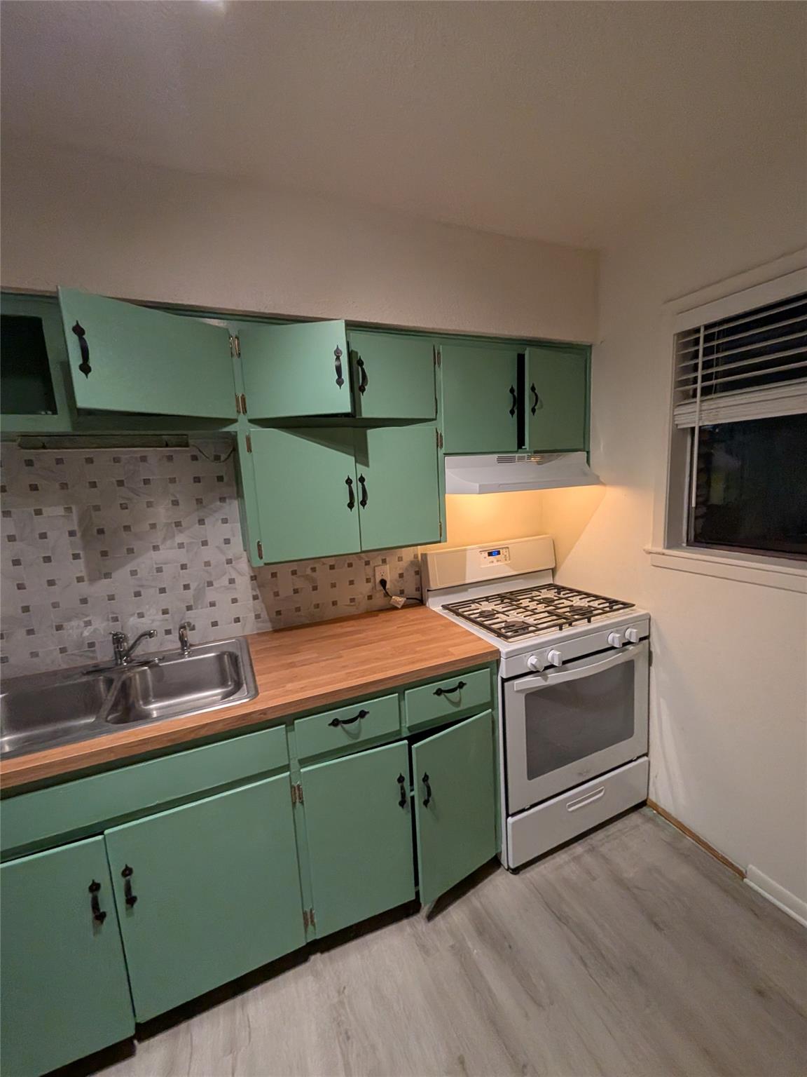 5509 Guadalupe St # 103, Austin, TX 78751