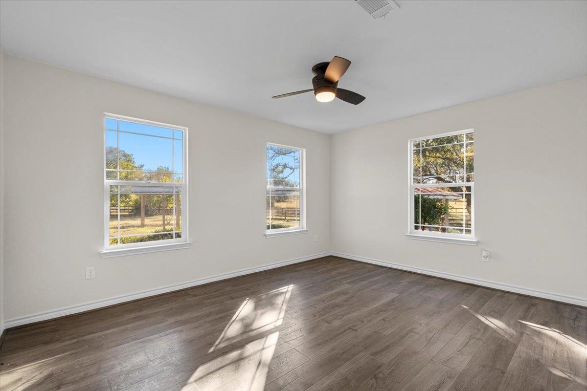 1180 Live Oak Loop, Buda, TX 78610