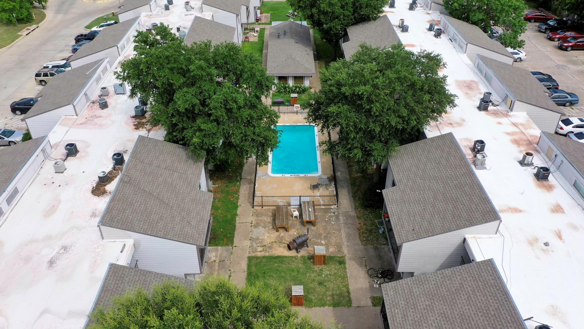 2000 Kazmeier Plz, Bryan, TX 77802