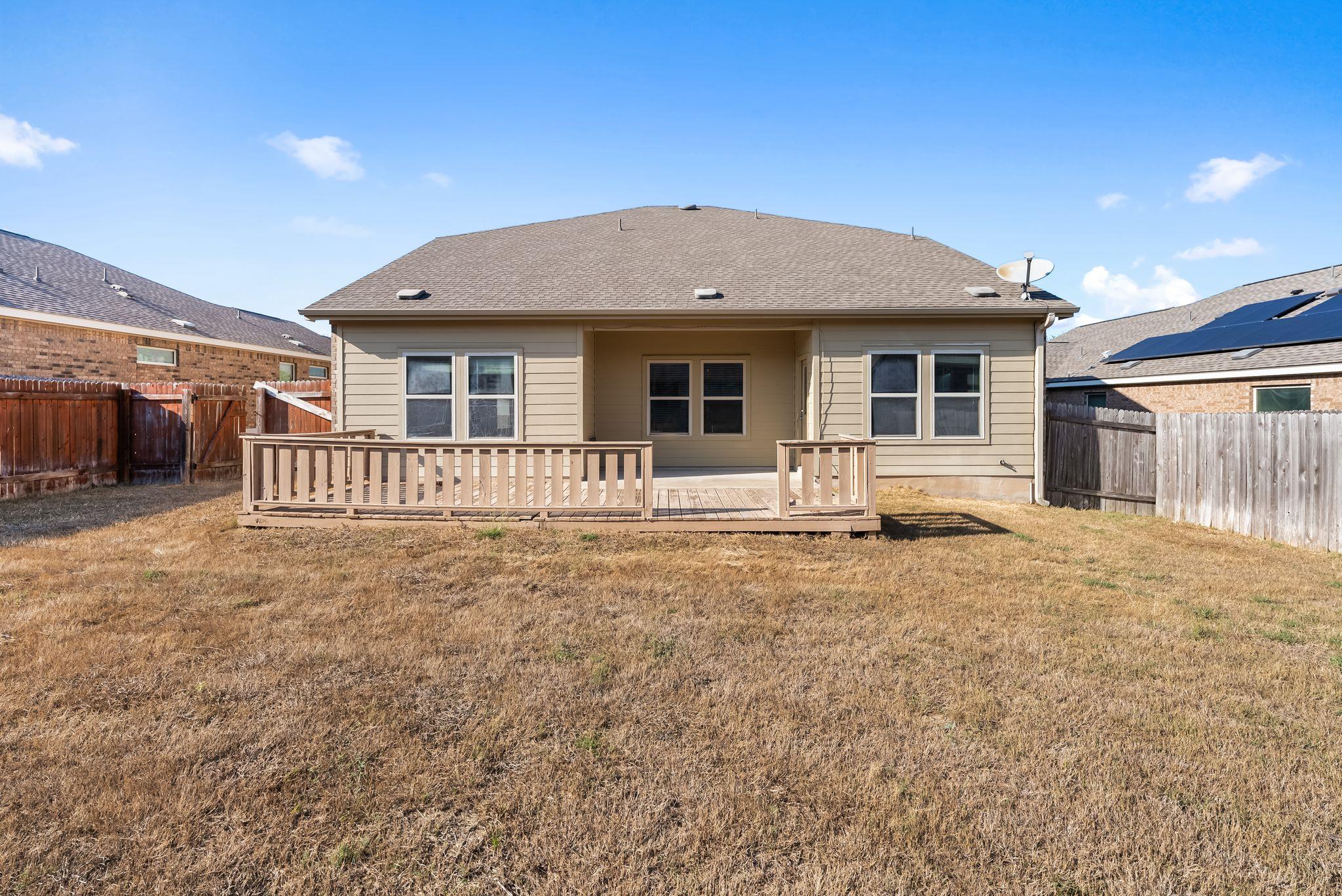 1016 Wolcott Dr, Leander, TX 78641