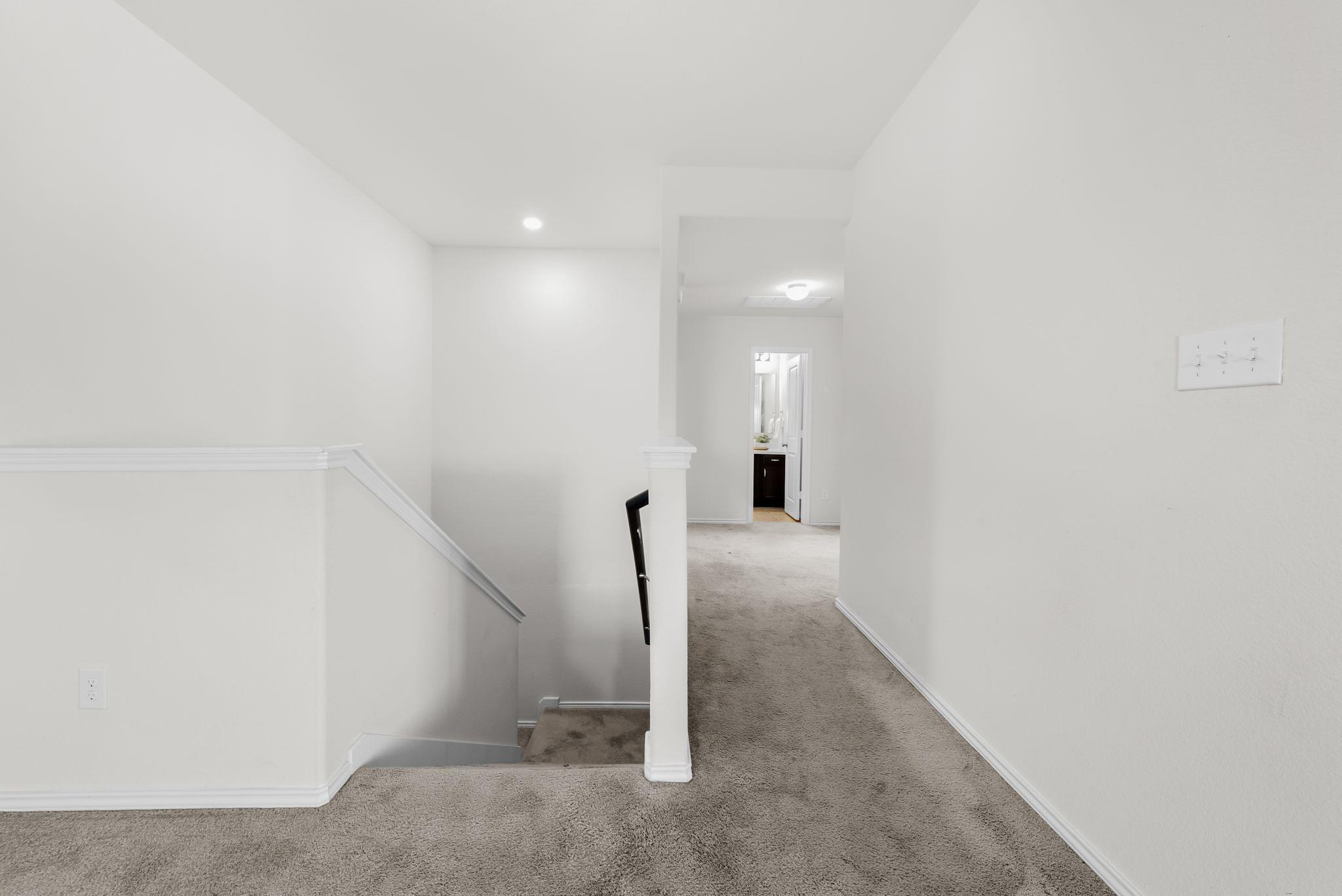 1016 Wolcott Dr, Leander, TX 78641