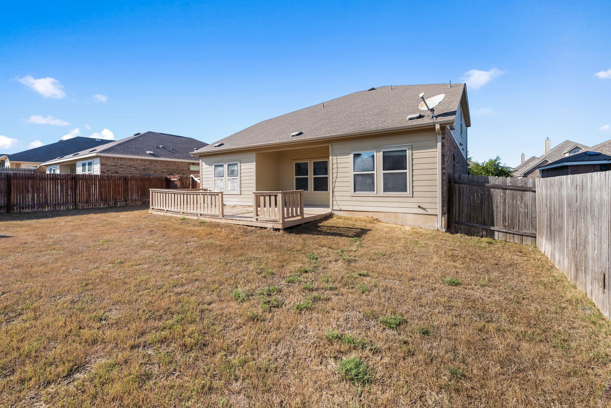 1016 Wolcott Dr, Leander, TX 78641