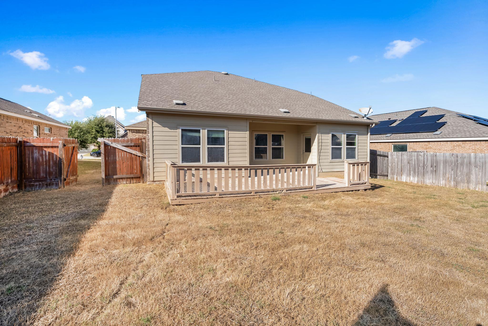 1016 Wolcott Dr, Leander, TX 78641