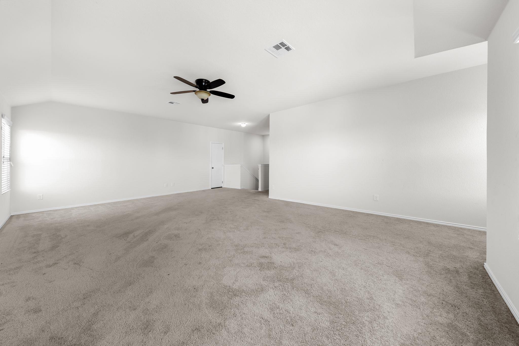 1016 Wolcott Dr, Leander, TX 78641