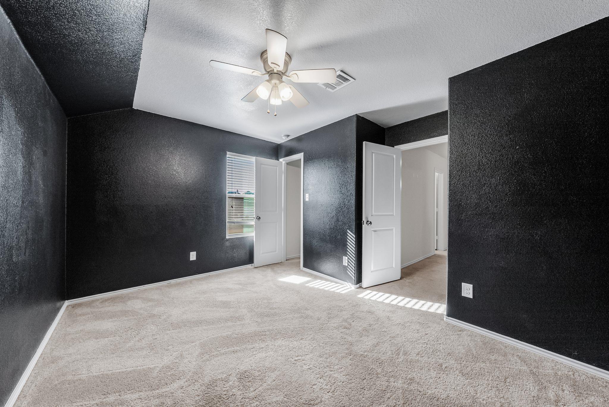 1016 Wolcott Dr, Leander, TX 78641