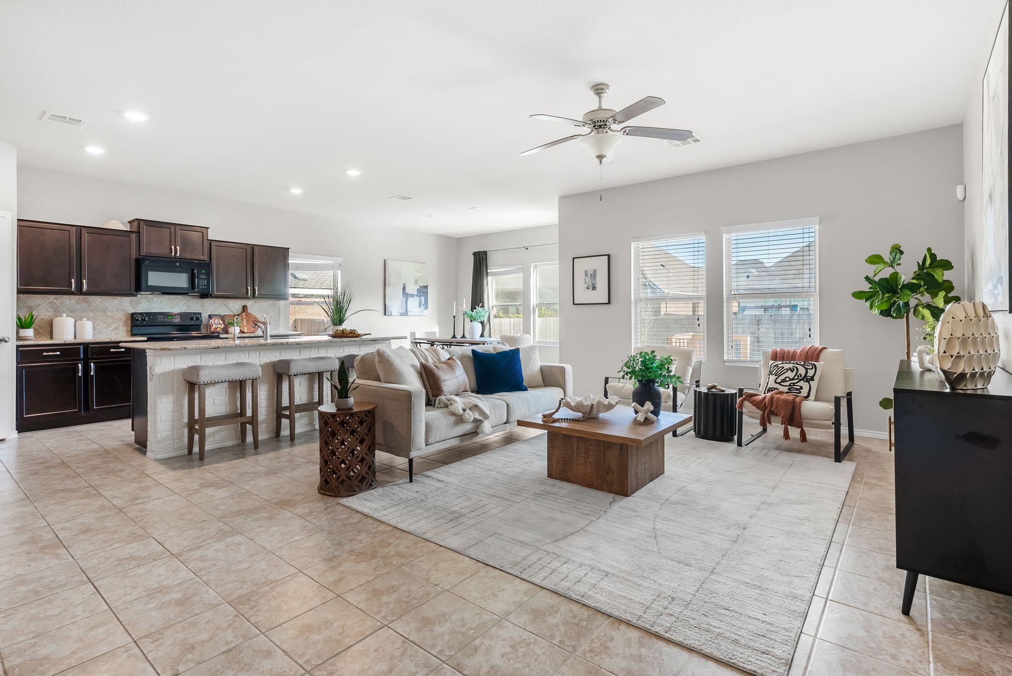 1016 Wolcott Dr, Leander, TX 78641