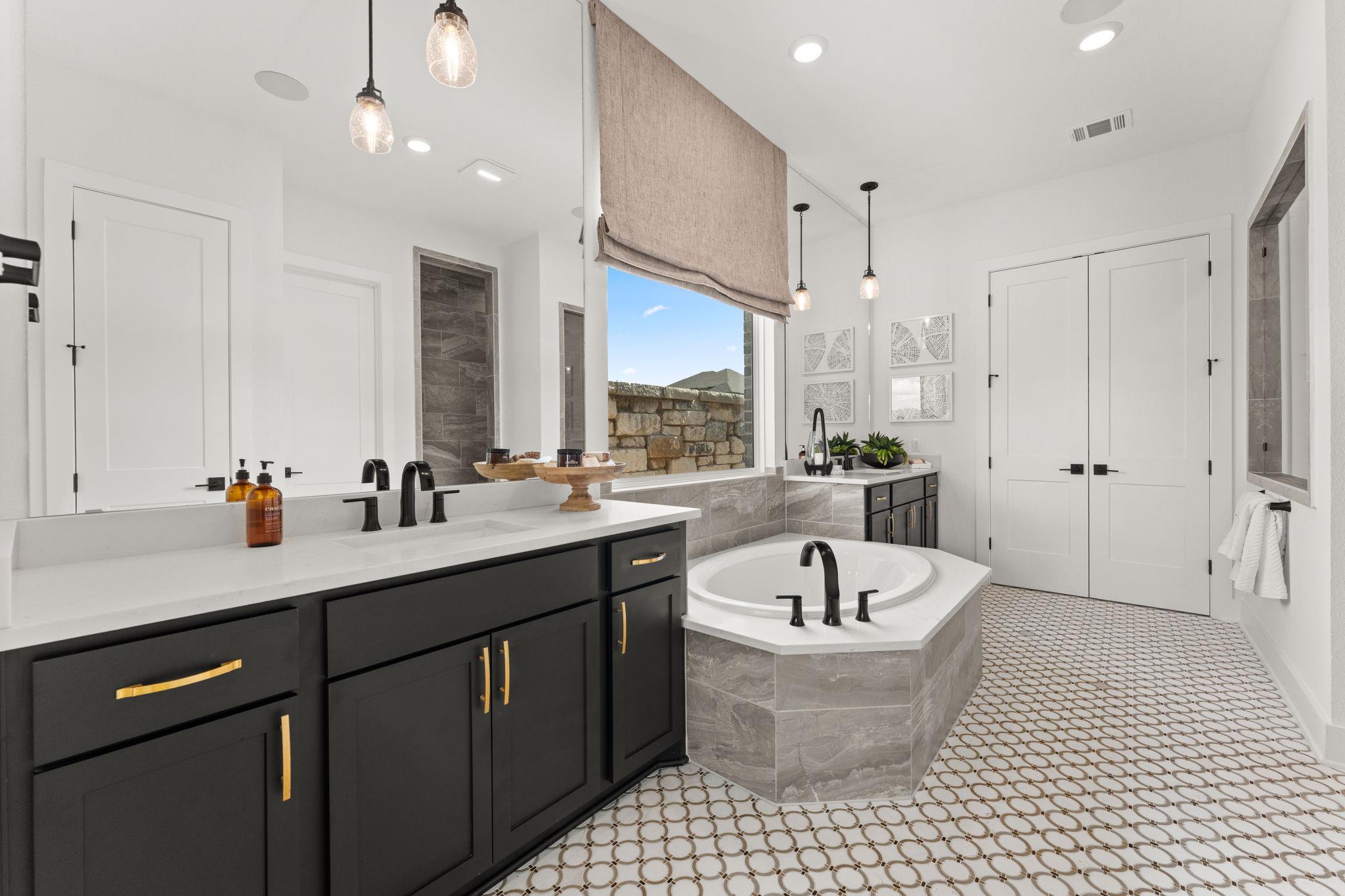 278 Milam Creek Dr, Kyle, TX 78640