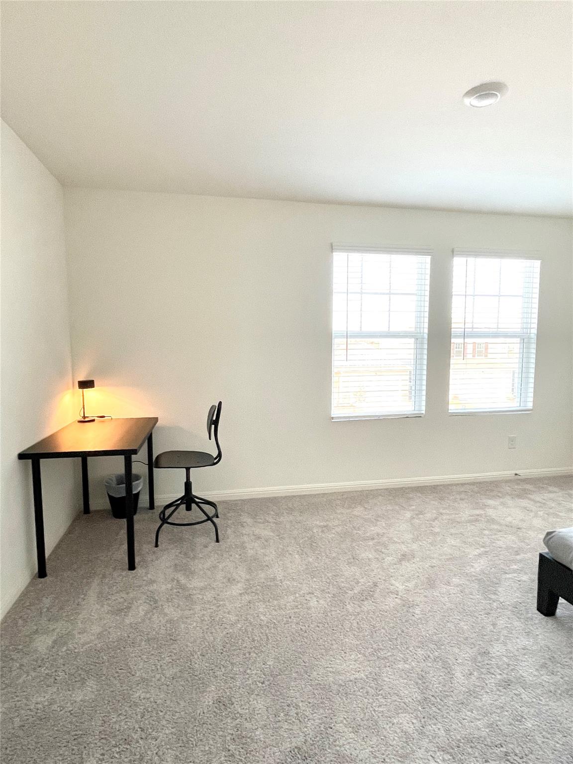 627 Gemsbok Dr, Hutto, TX 78634