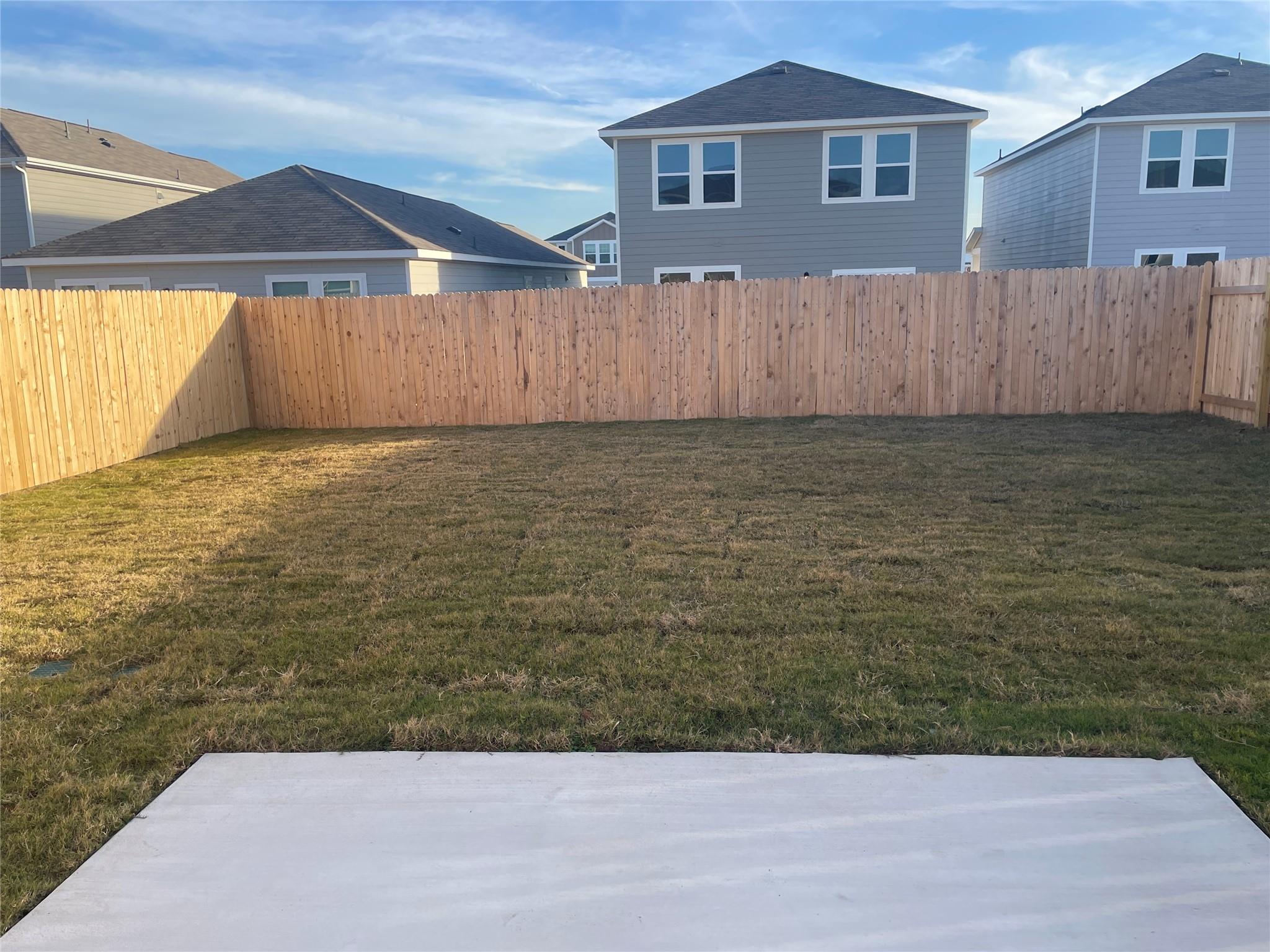 627 Gemsbok Dr, Hutto, TX 78634