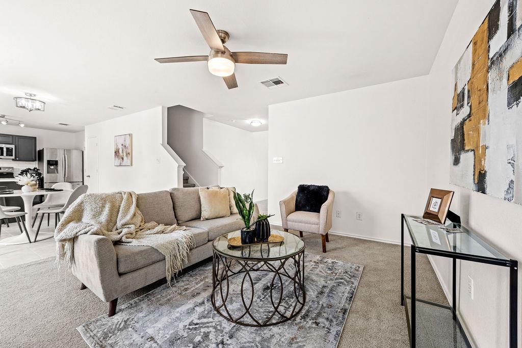 525 Meadow Park Dr, Georgetown, TX 78626