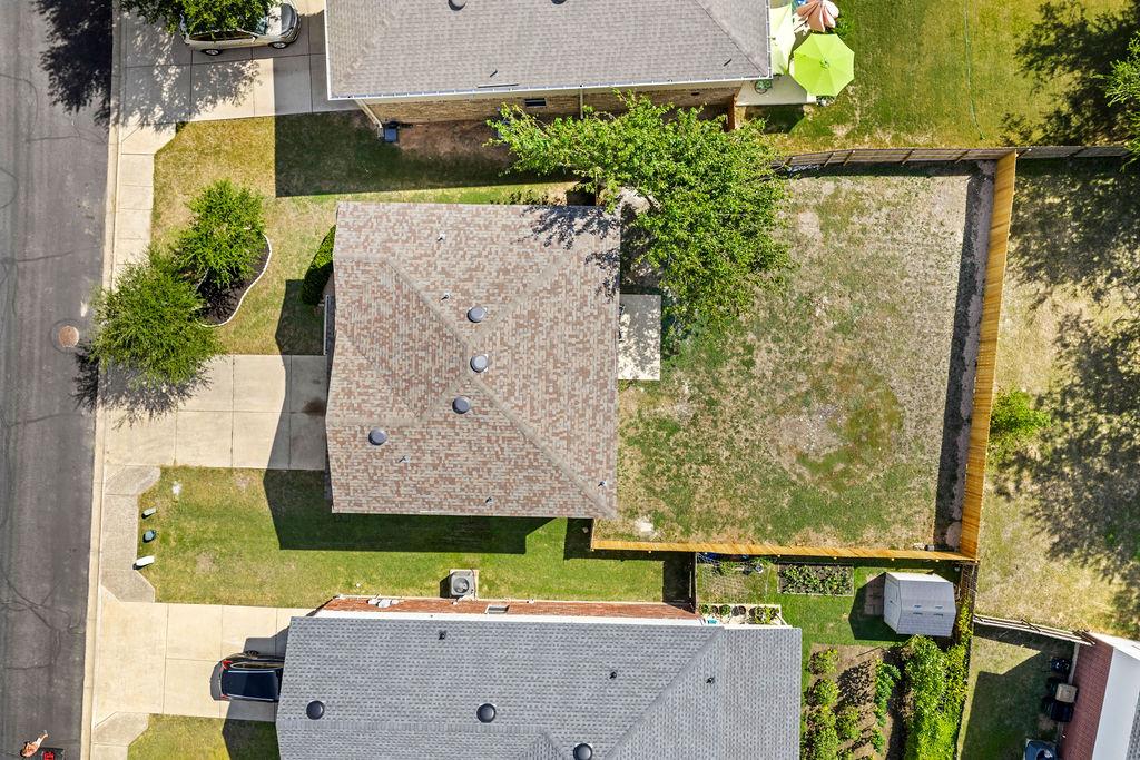 525 Meadow Park Dr, Georgetown, TX 78626