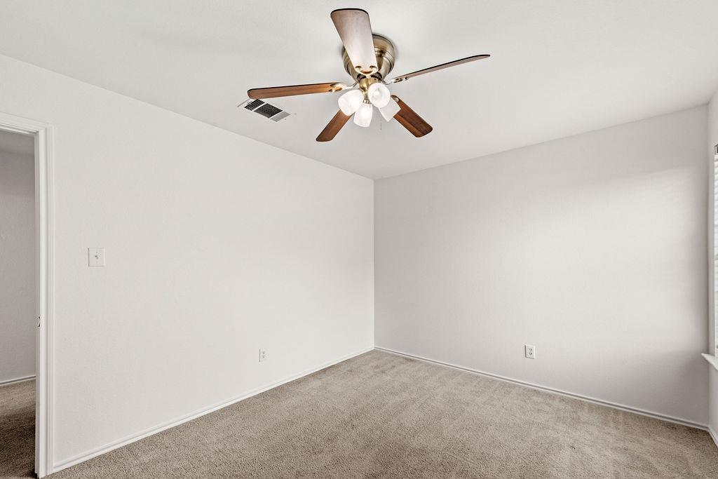 525 Meadow Park Dr, Georgetown, TX 78626