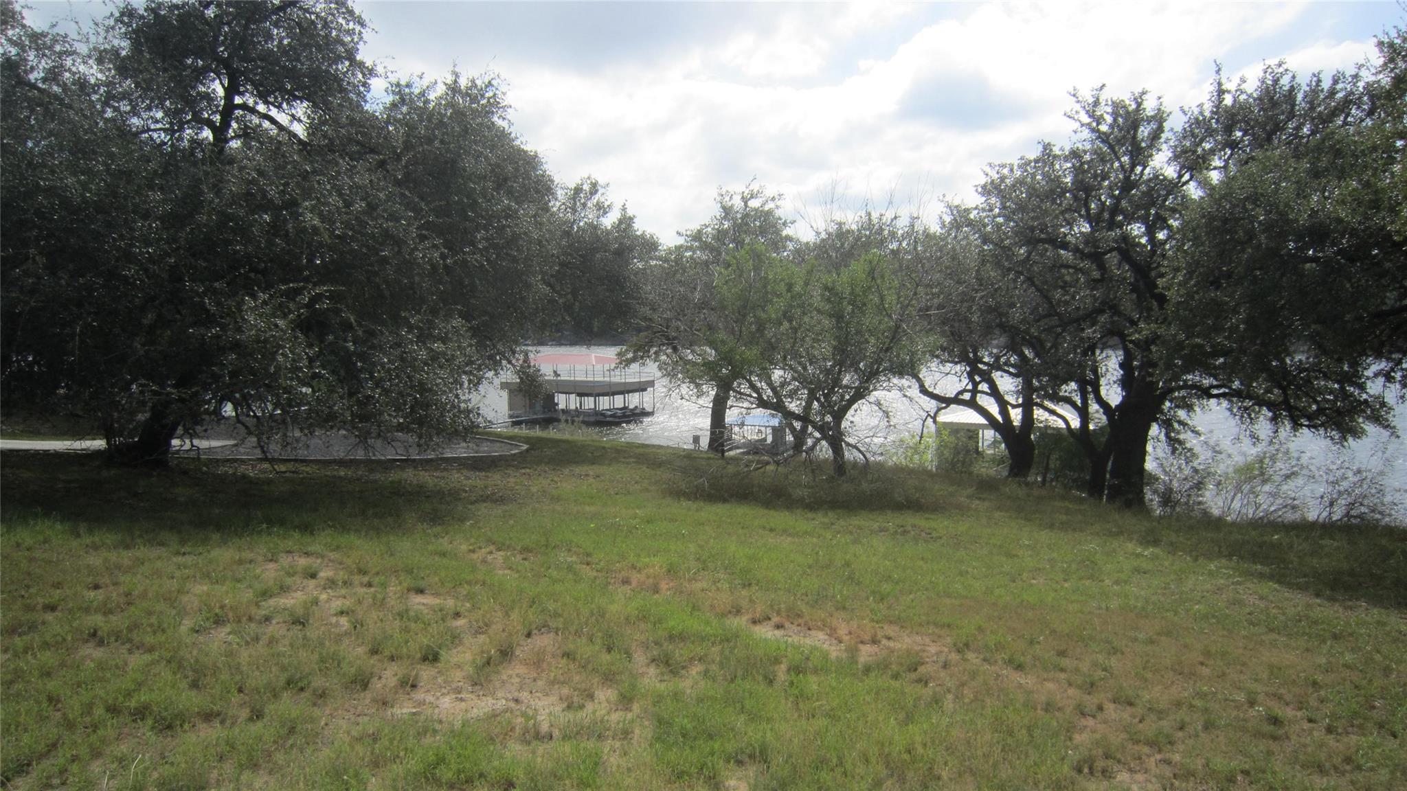24205 Pedernales Dr, Spicewood, TX 78669