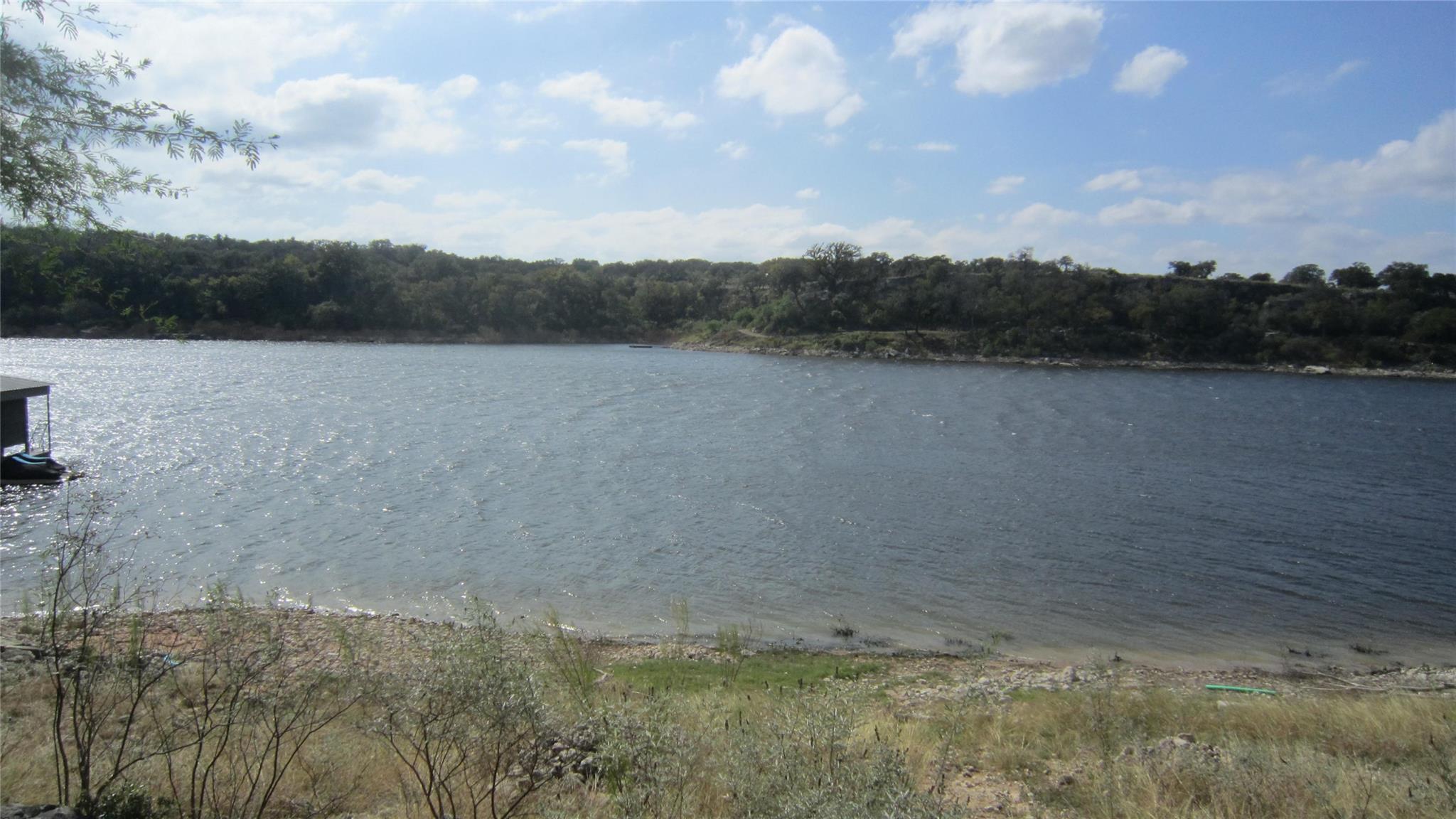 24205 Pedernales Dr, Spicewood, TX 78669