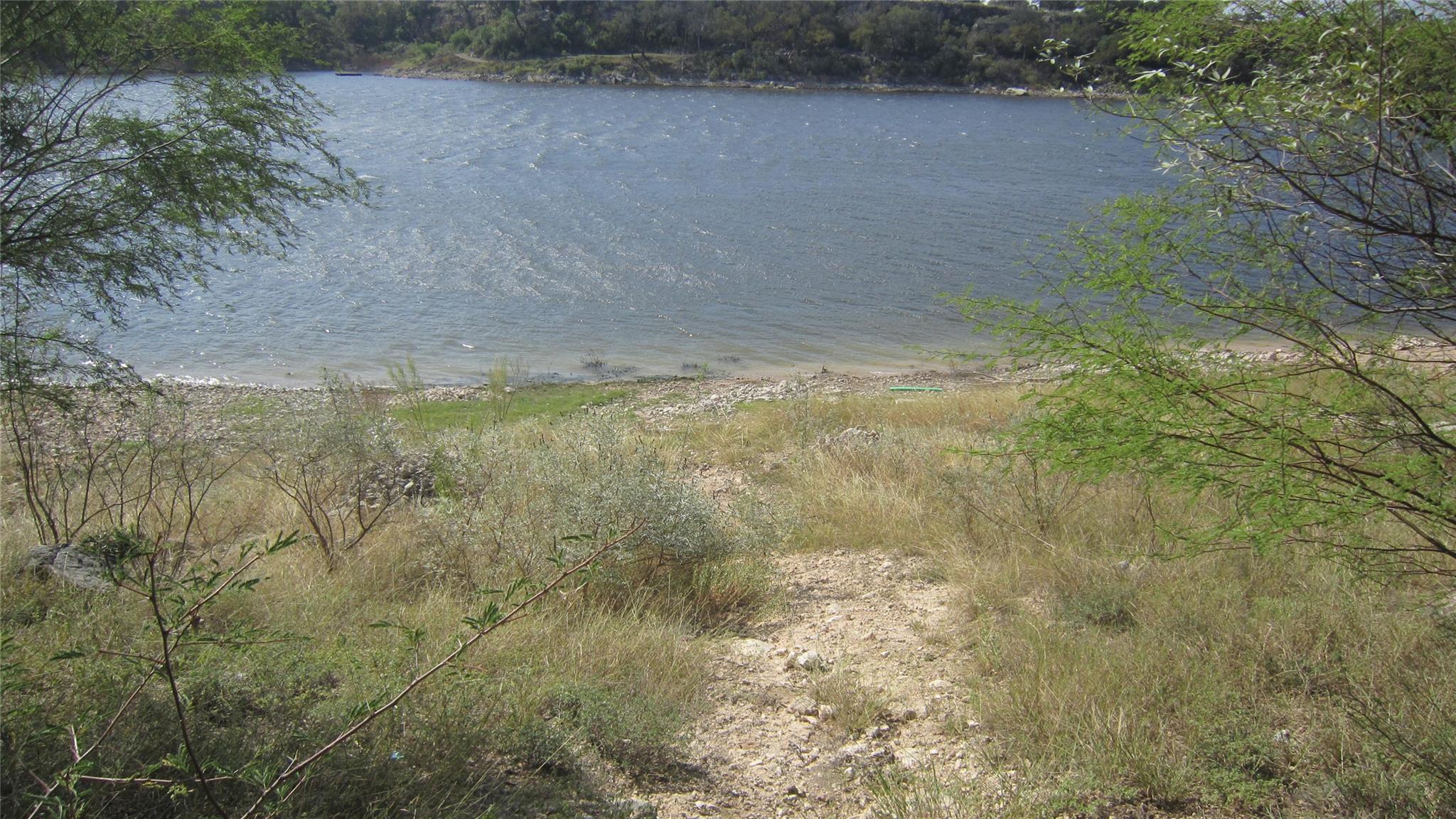 24205 Pedernales Dr, Spicewood, TX 78669