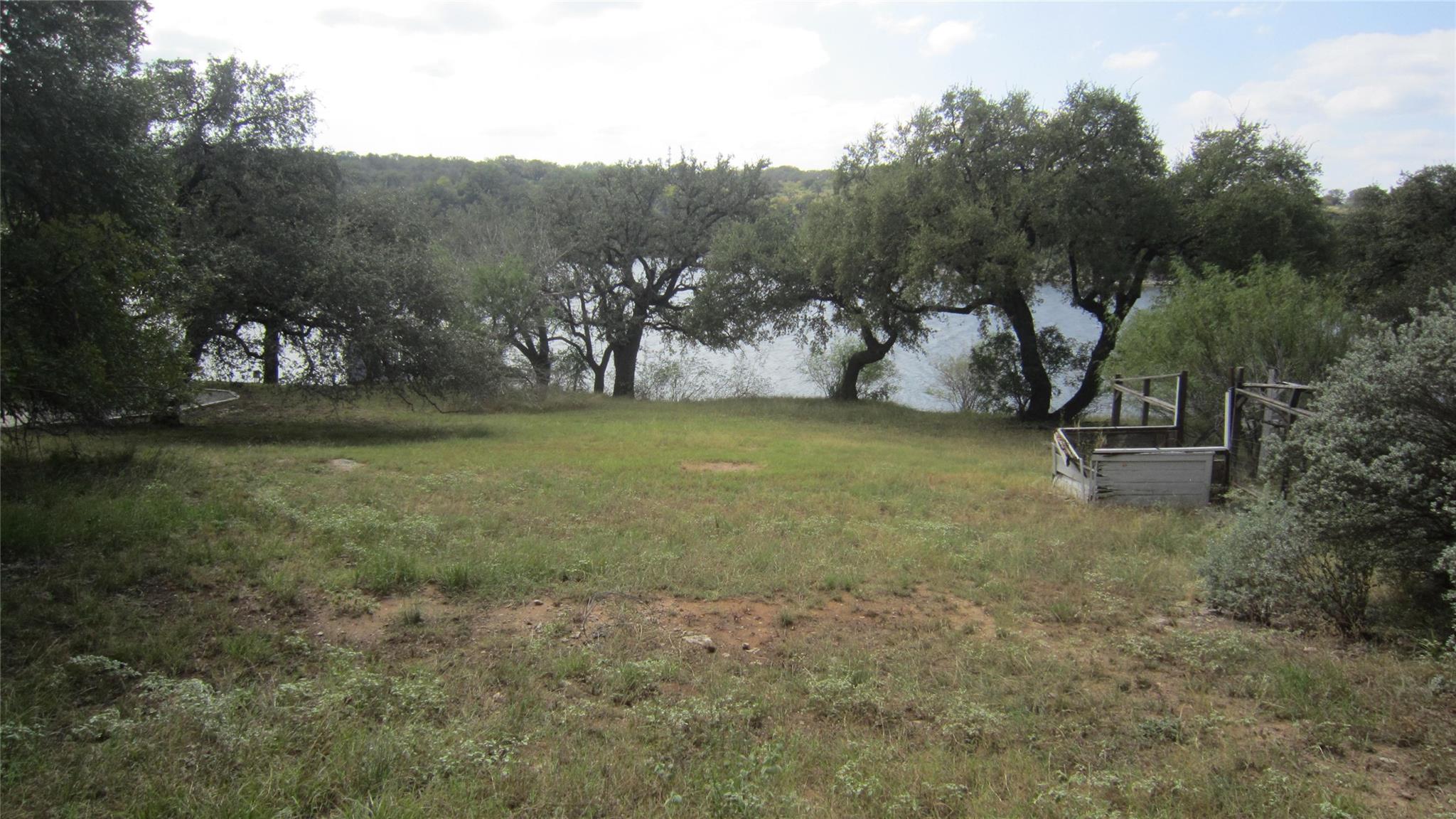 24205 Pedernales Dr, Spicewood, TX 78669