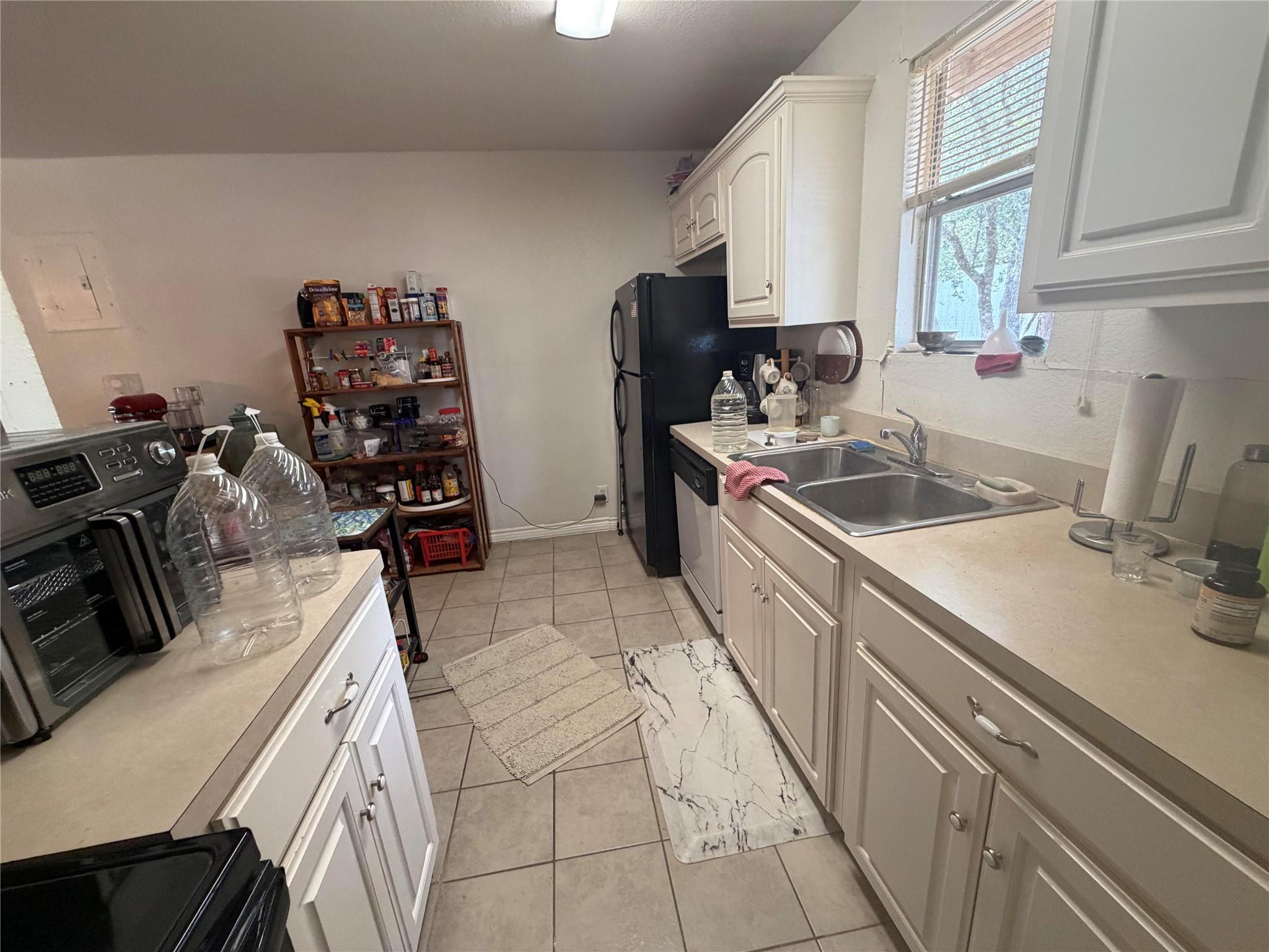 Liberty Hill, TX 78642