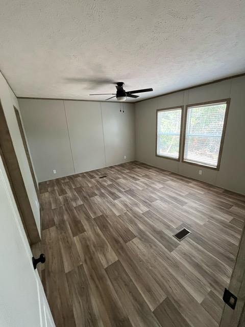 164 Chapel Hill Dr, Bastrop, TX 78602