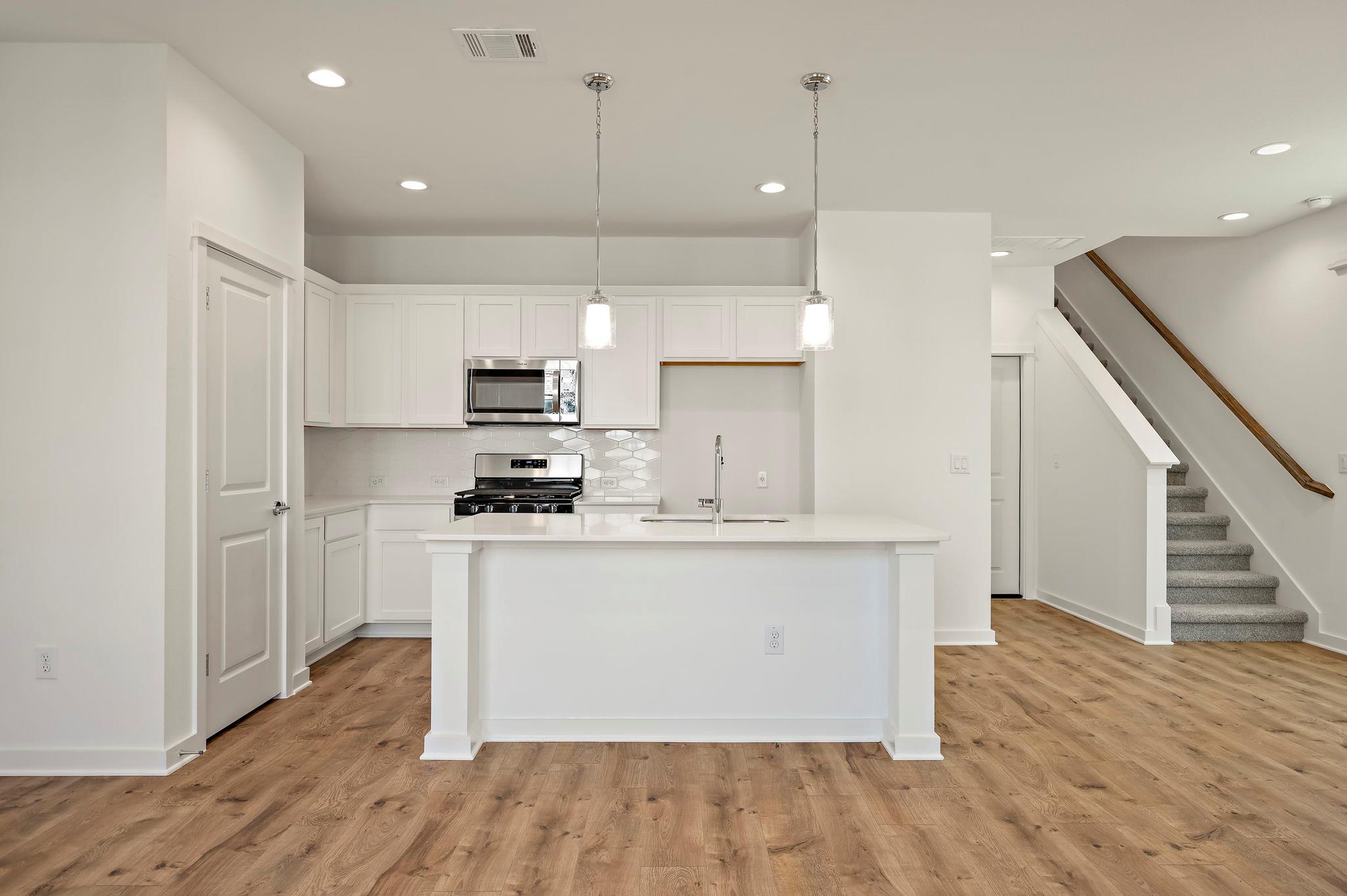 462 Orleanian Dr # A, Buda, TX 78610