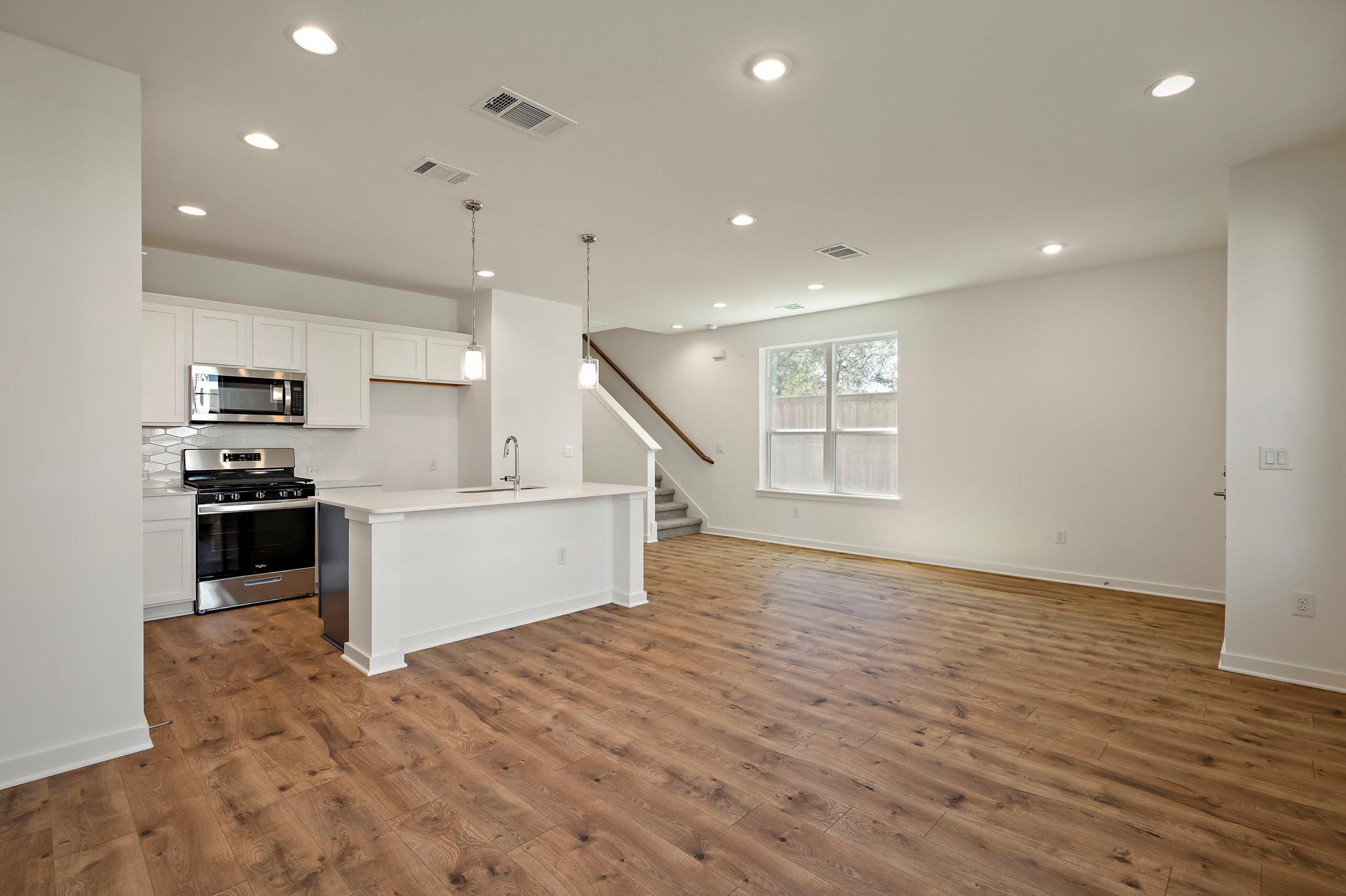 462 Orleanian Dr # A, Buda, TX 78610