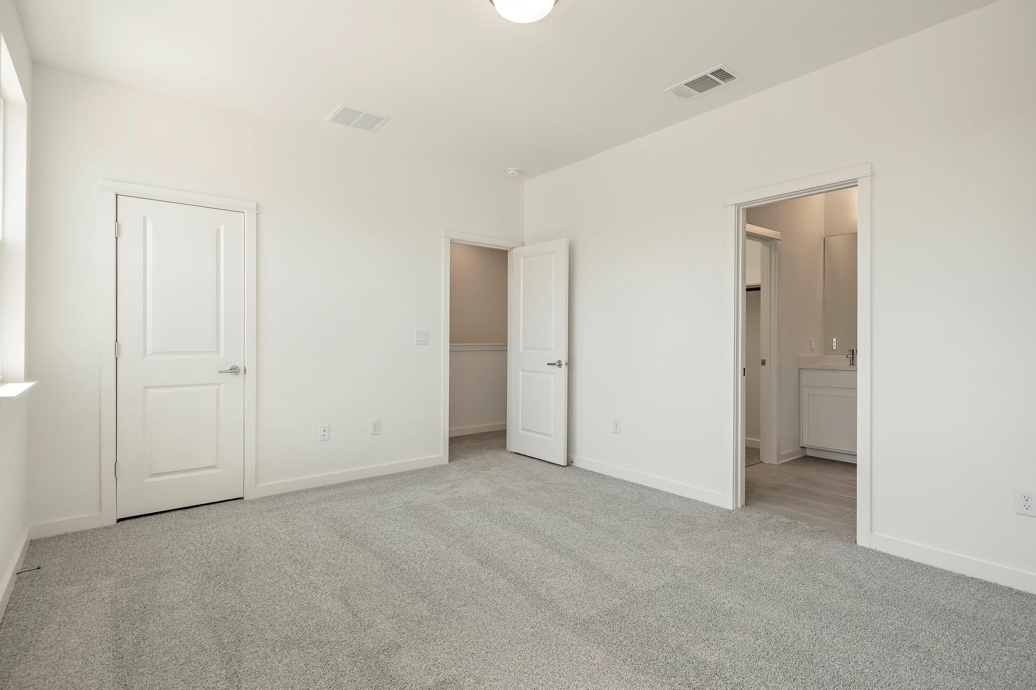 462 Orleanian Dr # A, Buda, TX 78610