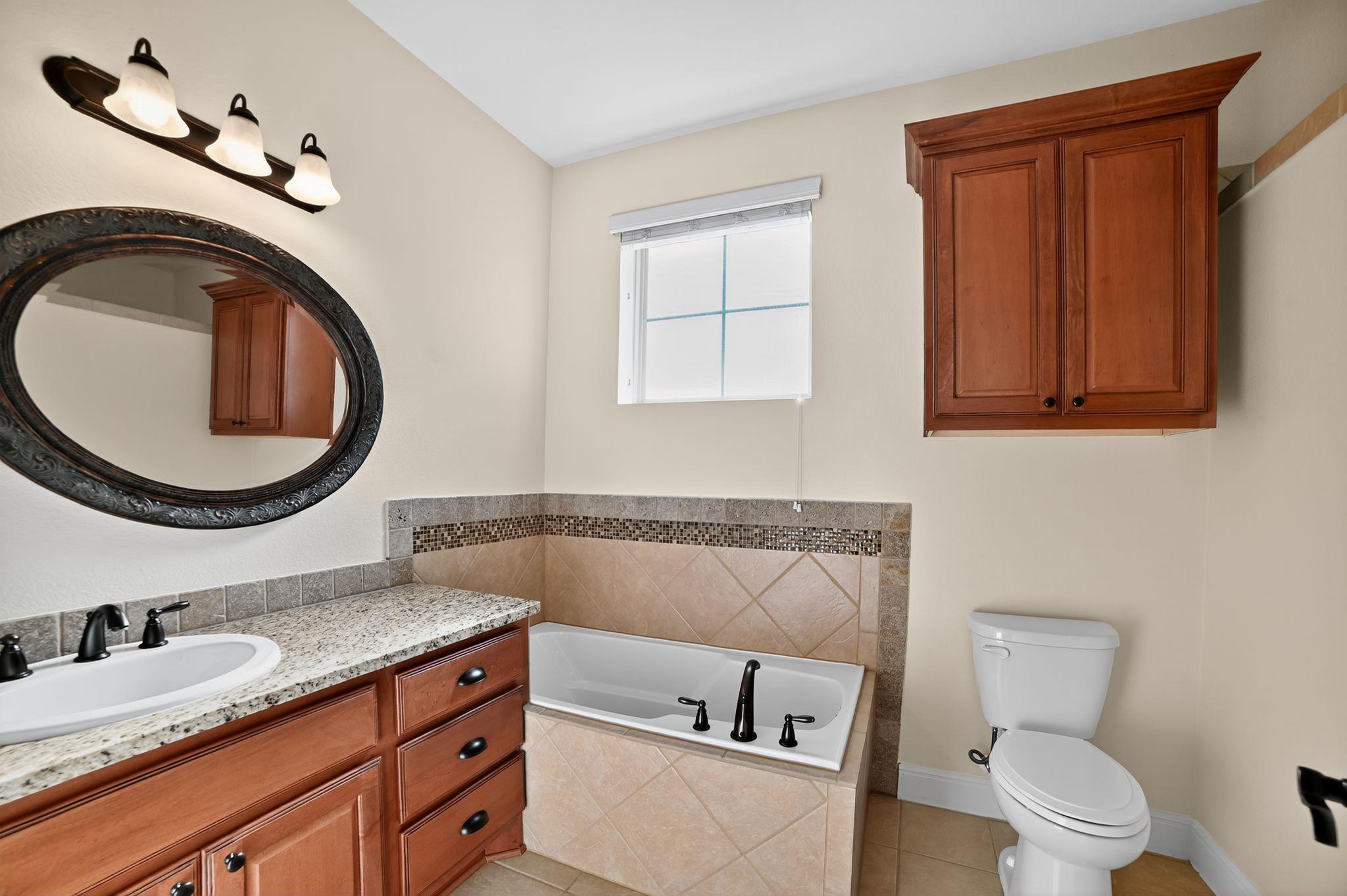 201 Thomas Ridge Rd, Burnet, TX 78611