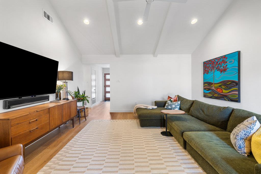 4618 Trail Crest Cir, Austin, TX 78735