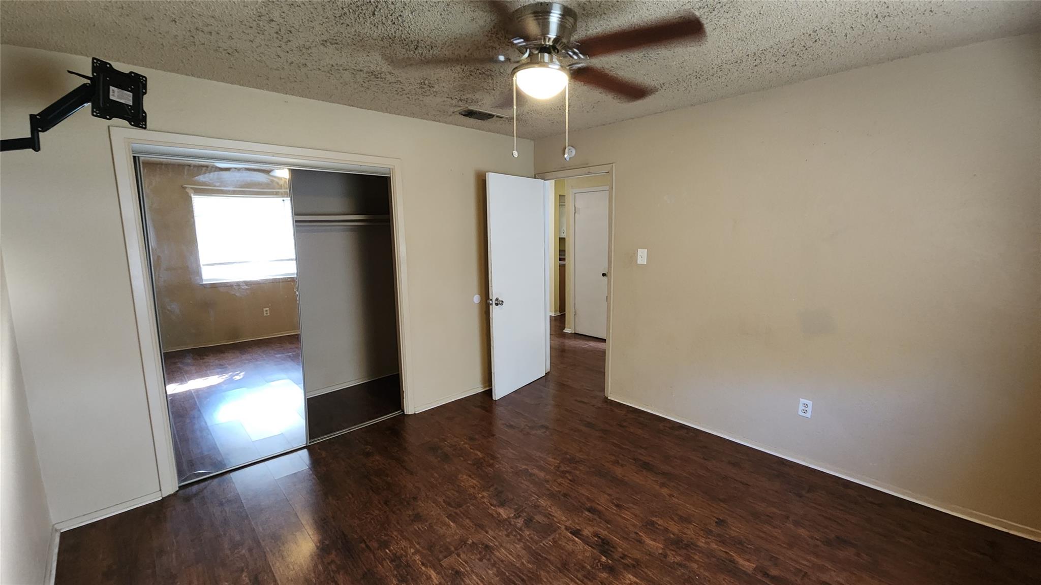 208 N Vanderveer St # 4, Burnet, TX 78611
