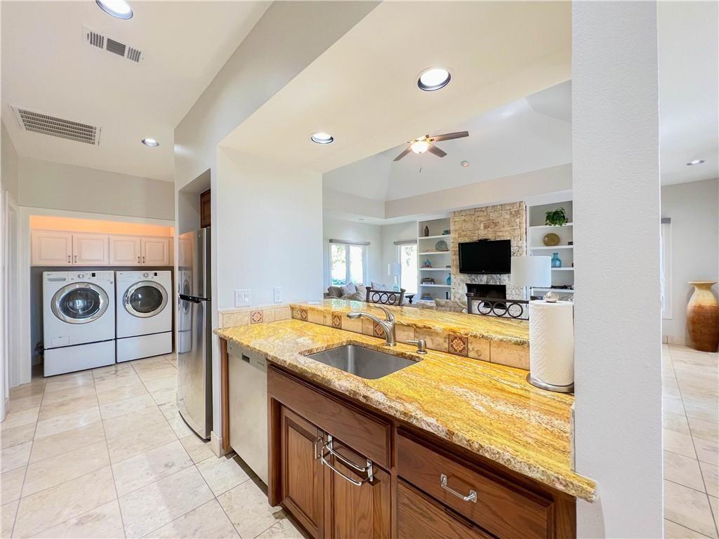 1707 Clubhouse Hill Dr # 5, Spicewood, TX 78669