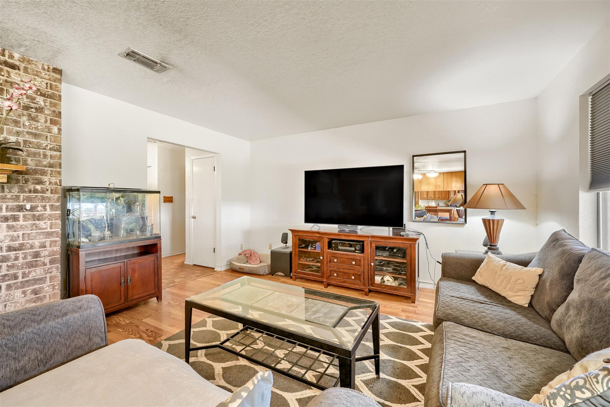 10026 Fm 1660, Hutto, TX 78634