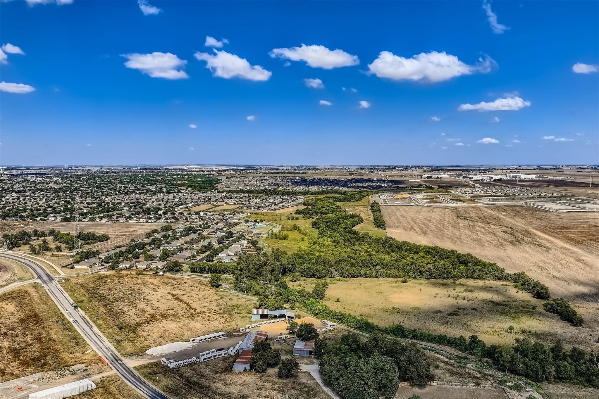 10026 Fm 1660, Hutto, TX 78634