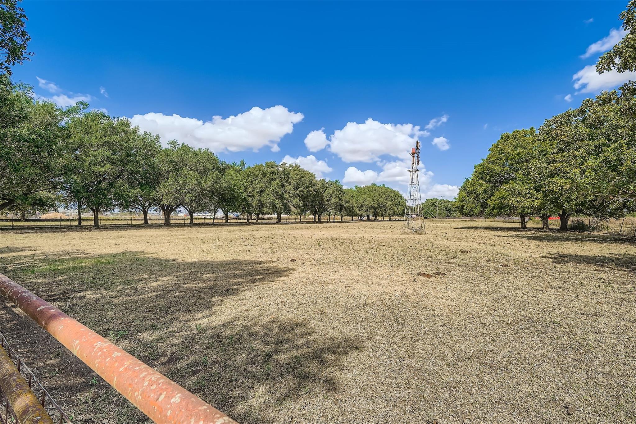 10026 Fm 1660, Hutto, TX 78634