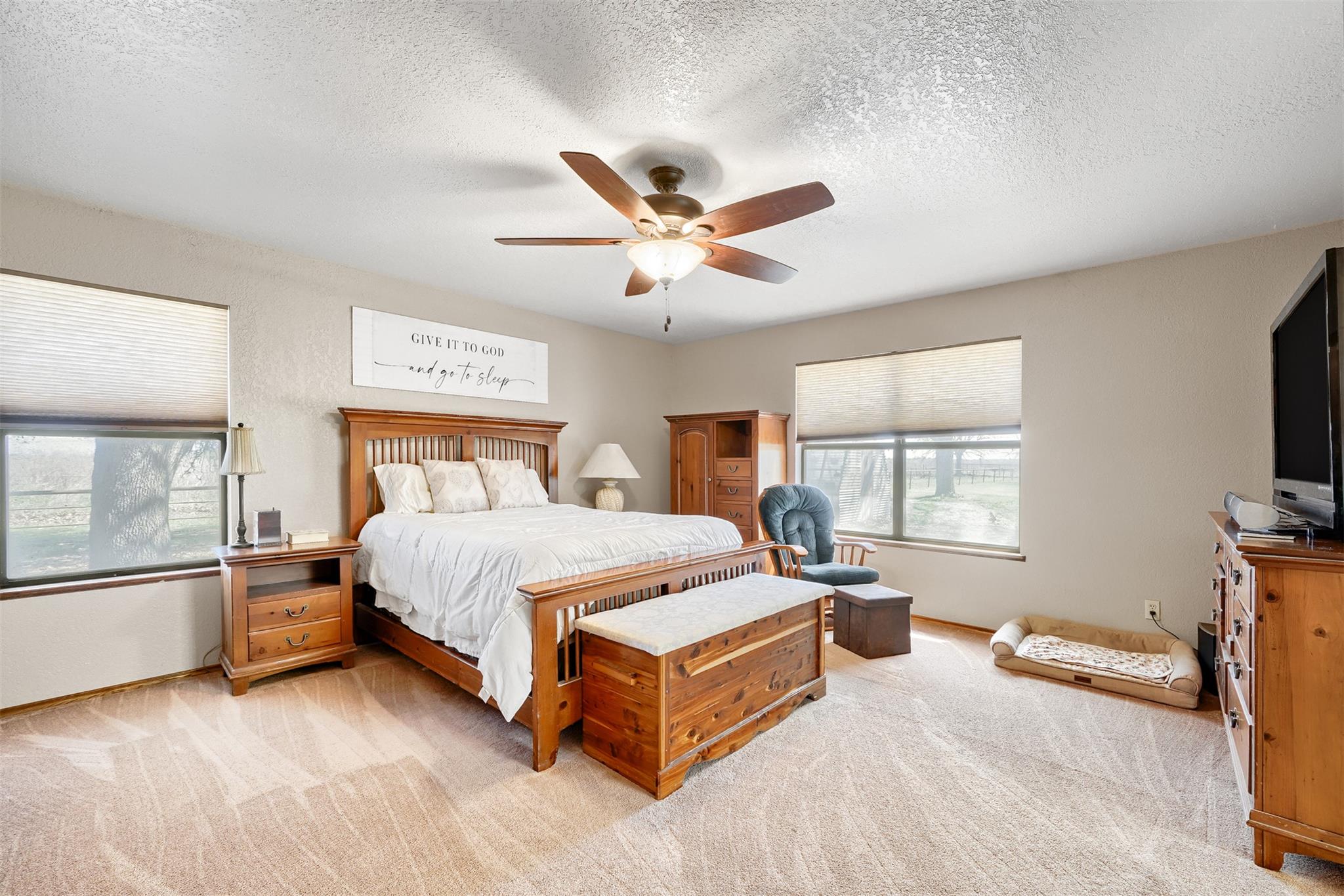 10026 Fm 1660, Hutto, TX 78634