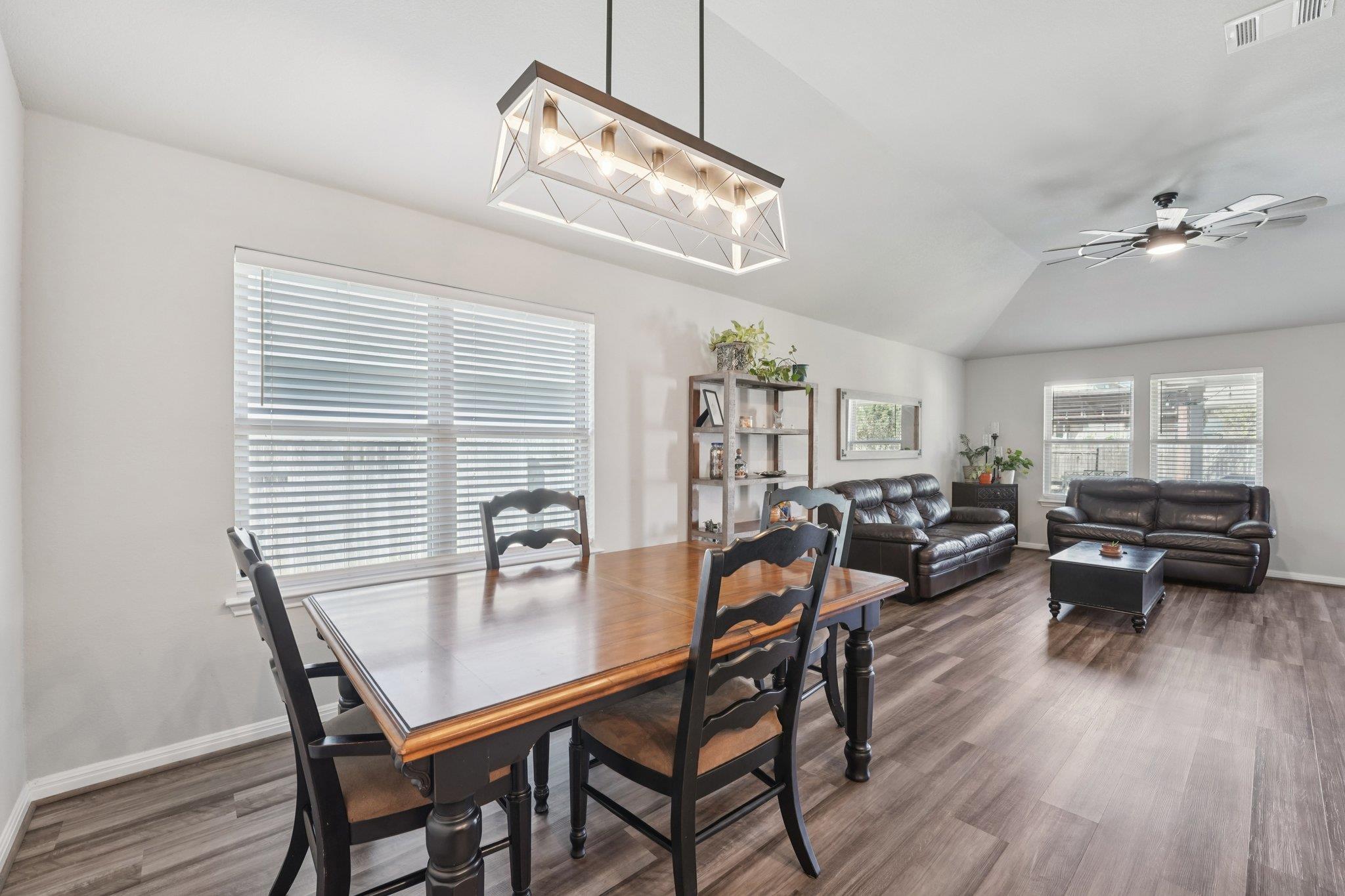 507 Bluejack Way, Hutto, TX 78634