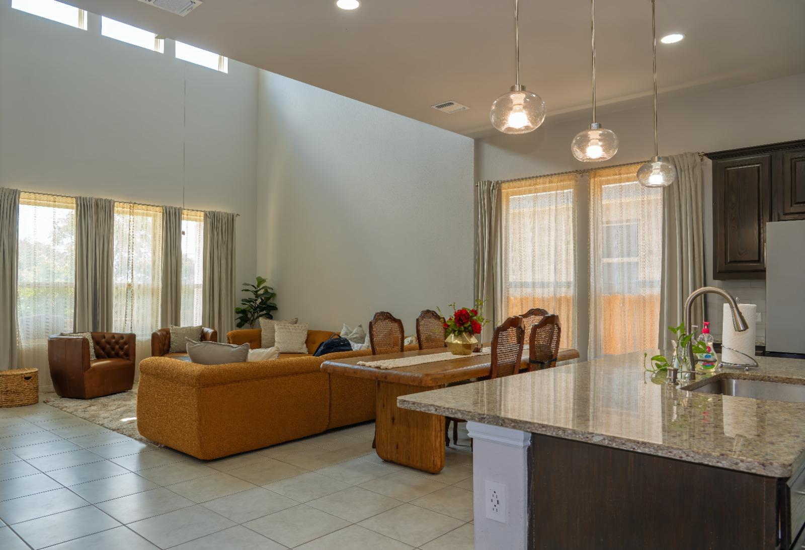 12904 Stanford Dr, Austin, TX 78748