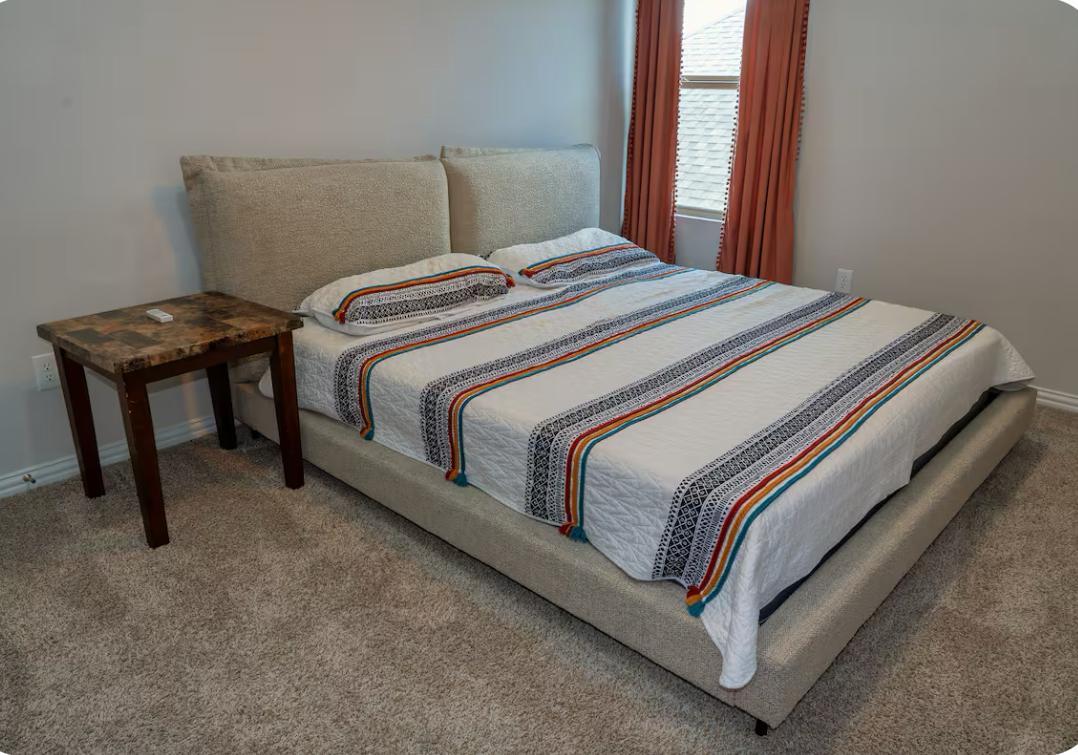 12904 Stanford Dr, Austin, TX 78748