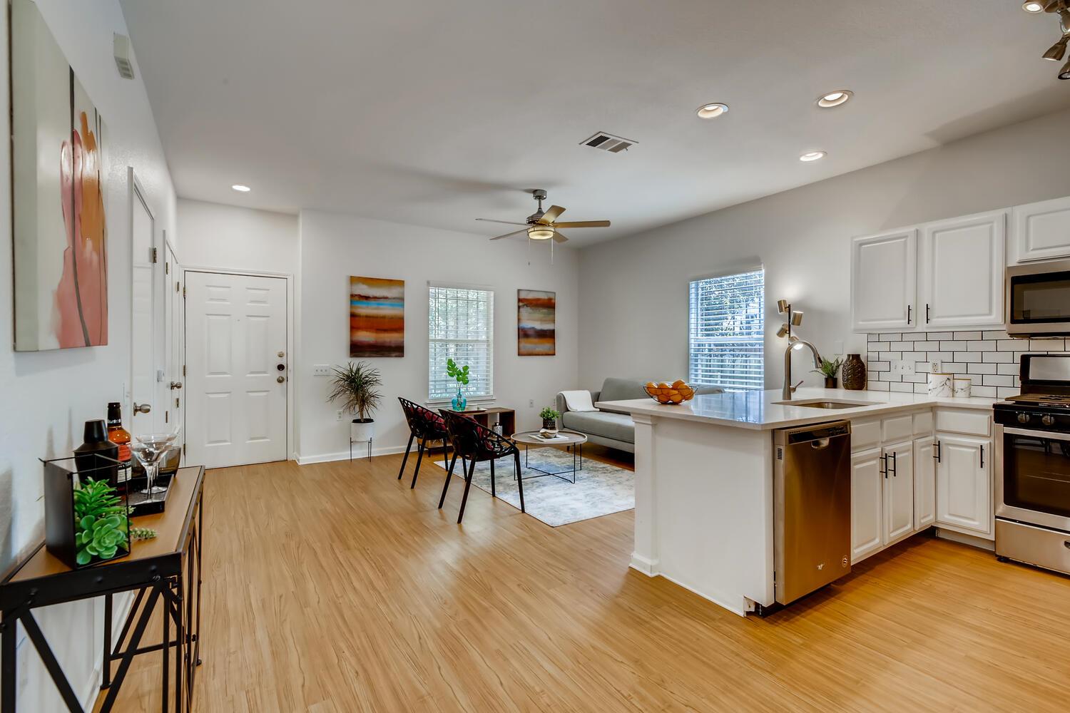 1206 Maple Ave, Austin, TX 78702